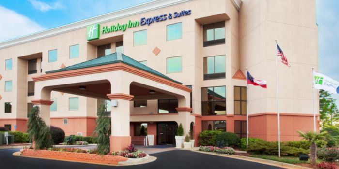 Holiday Inn Express & Suites Lawrenceville