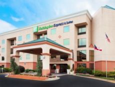 Holiday Inn Express & Suites Lawrenceville