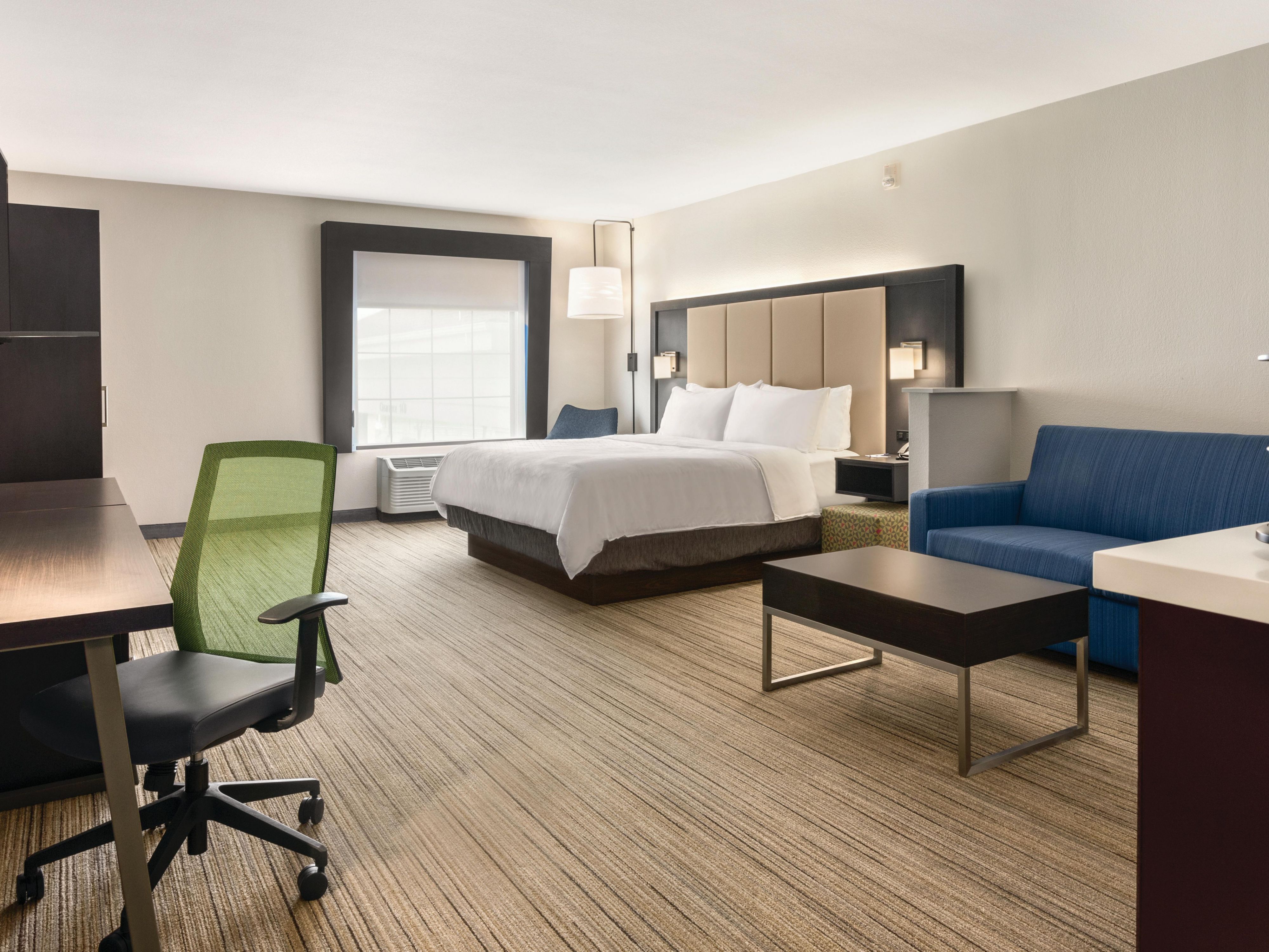 Holiday Inn Express & Suites LawtonFort Sill Guest Room & Suite Options