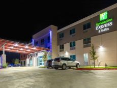 Holiday Inn Express & Suites Leander