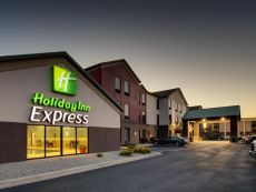 Holiday Inn Express & Suites Lebanon