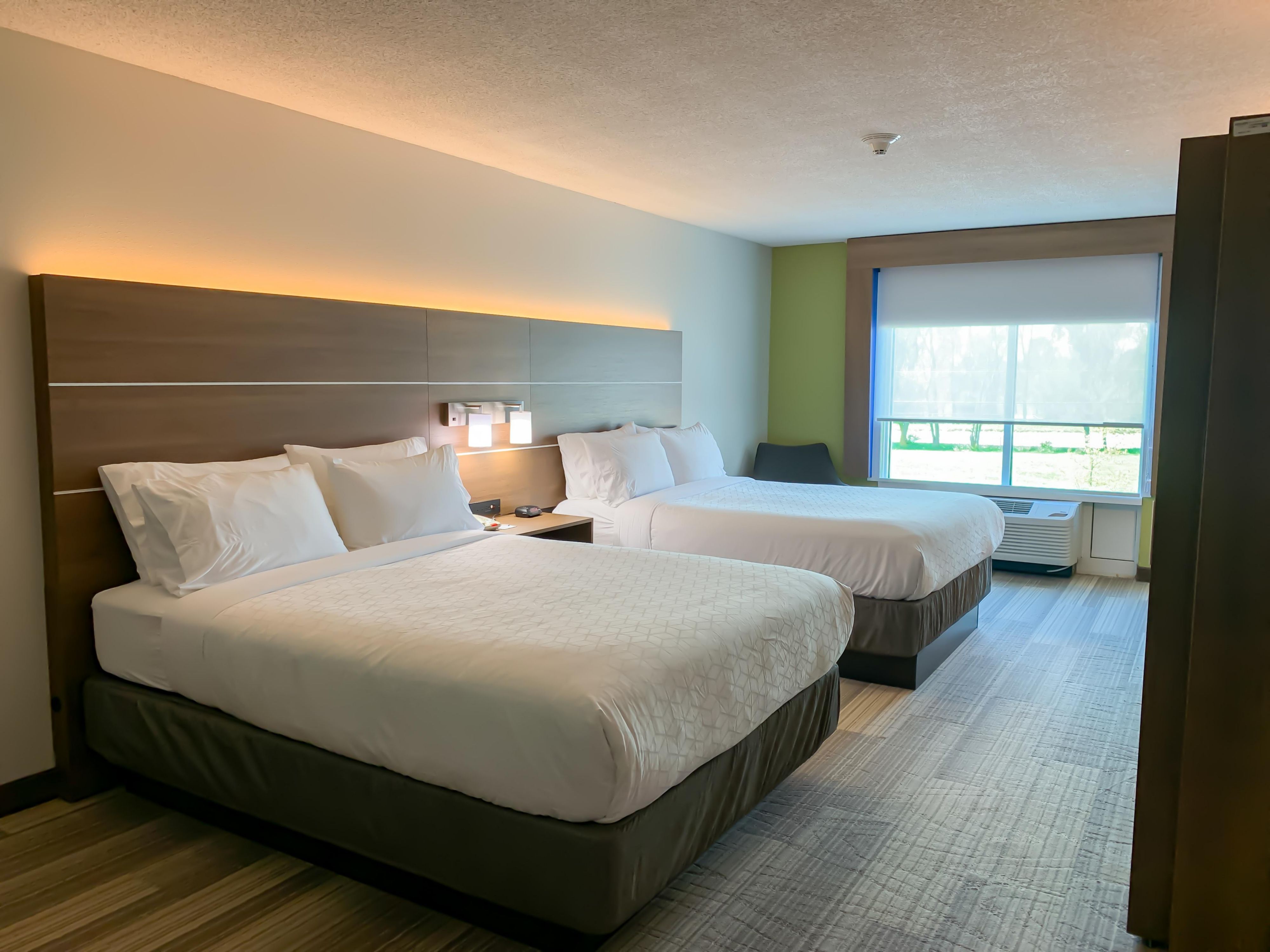 We are thrilled to announce that we have completed our highly anticipated interior renovation of all guests rooms, lobby, breakfast and great room!   Experience the upgrades with a stay now! 
