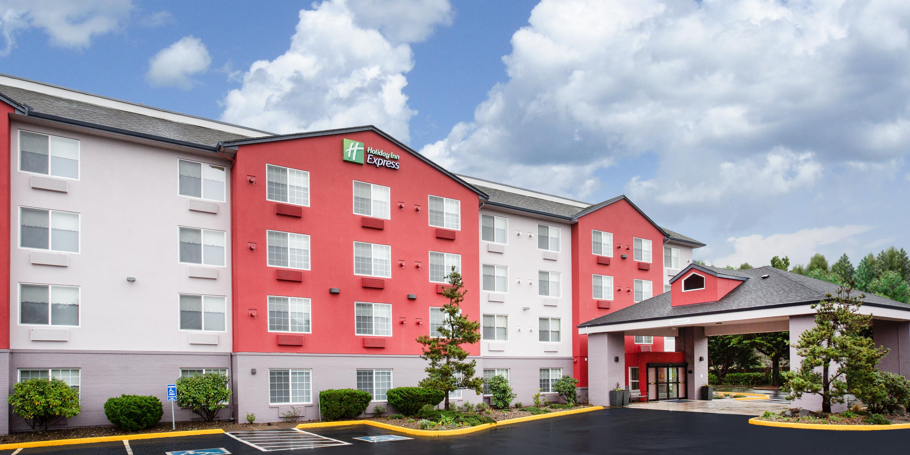 Holiday Inn Express & Suites Lincoln City Hotel IHG