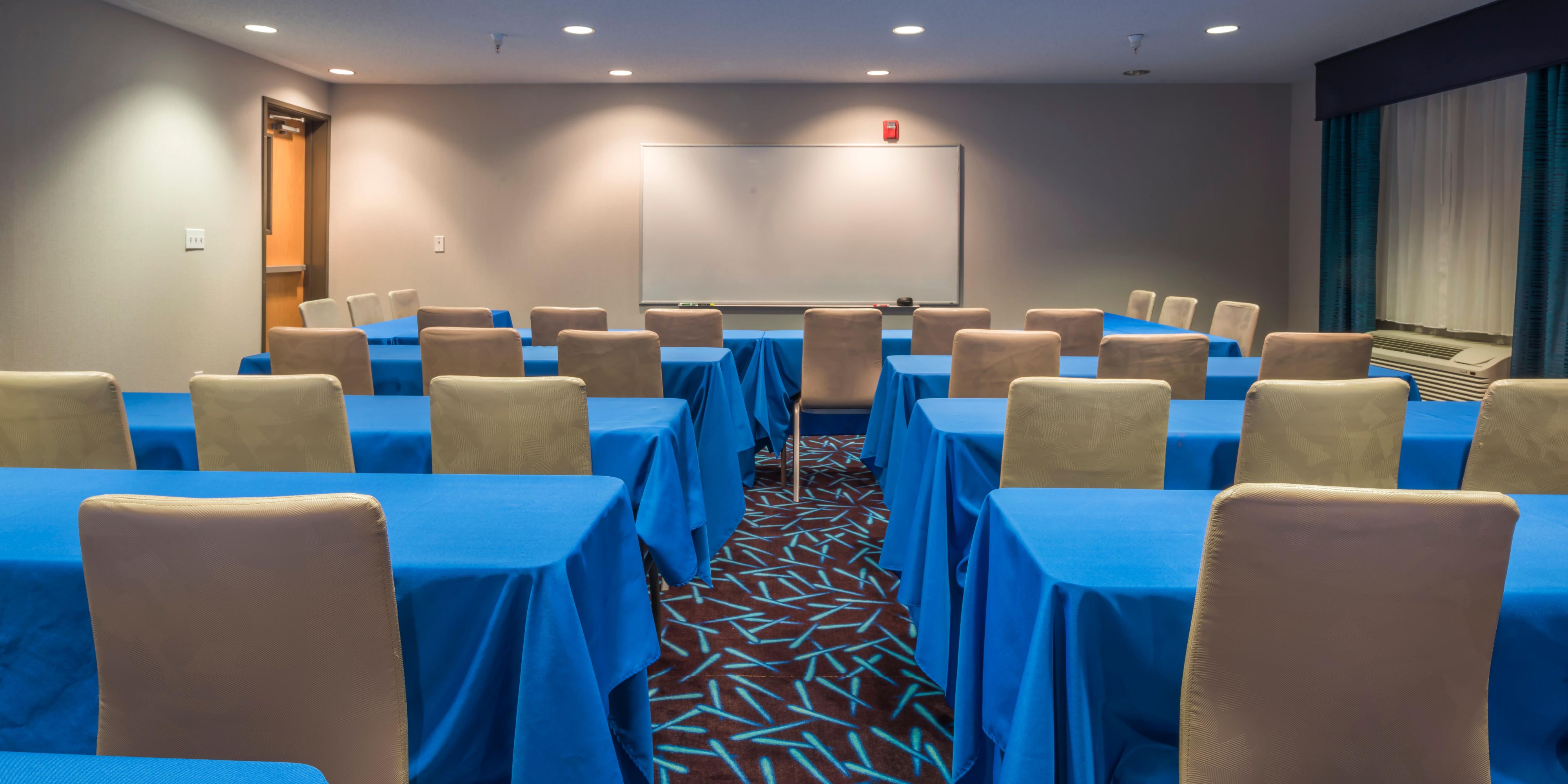 PetFriendly Hotels In Livermore, CA Holiday Inn Express & Suites