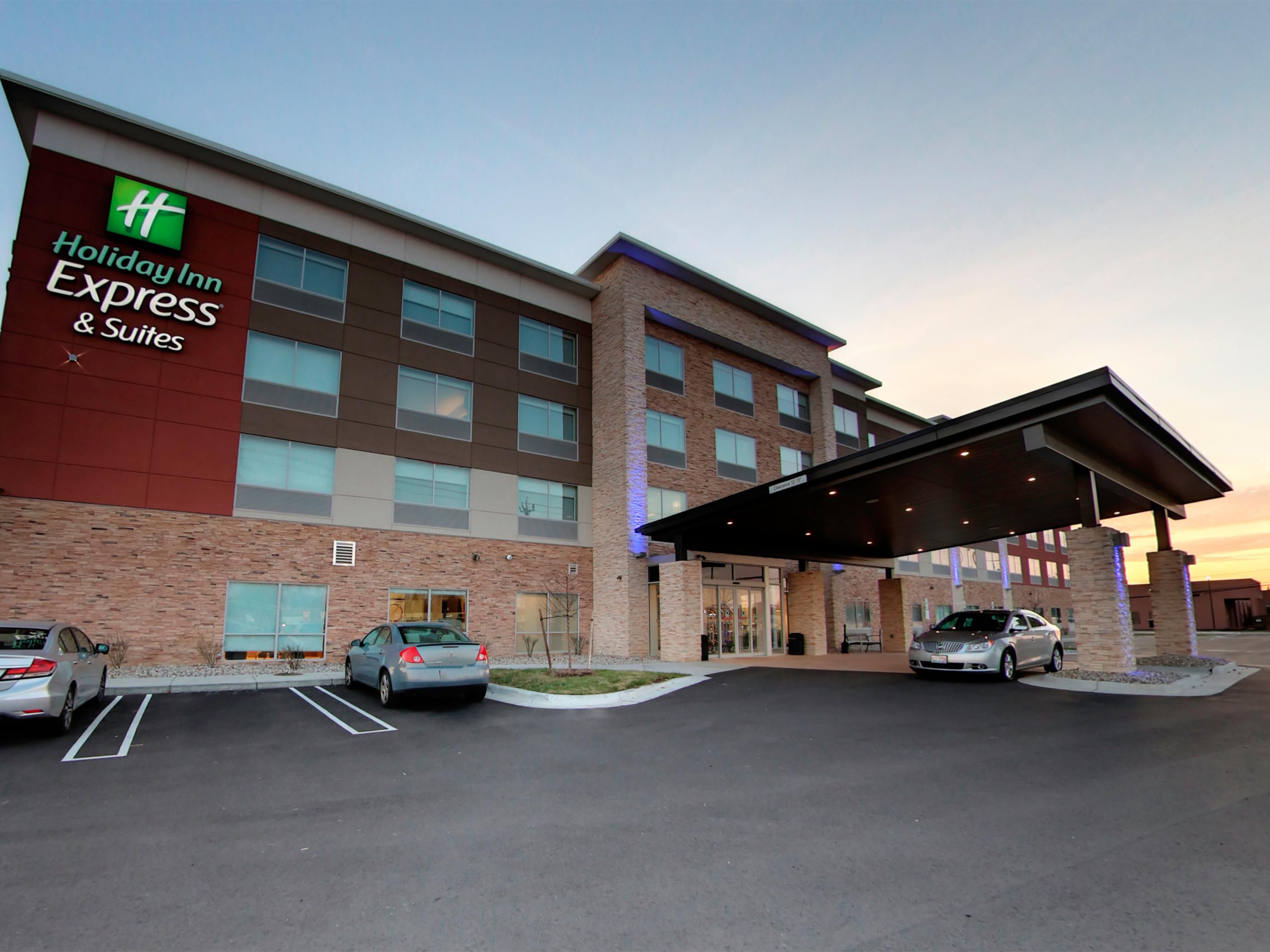Southgate Hotels | Top 44 Hotels in Southgate, Michigan by IHG