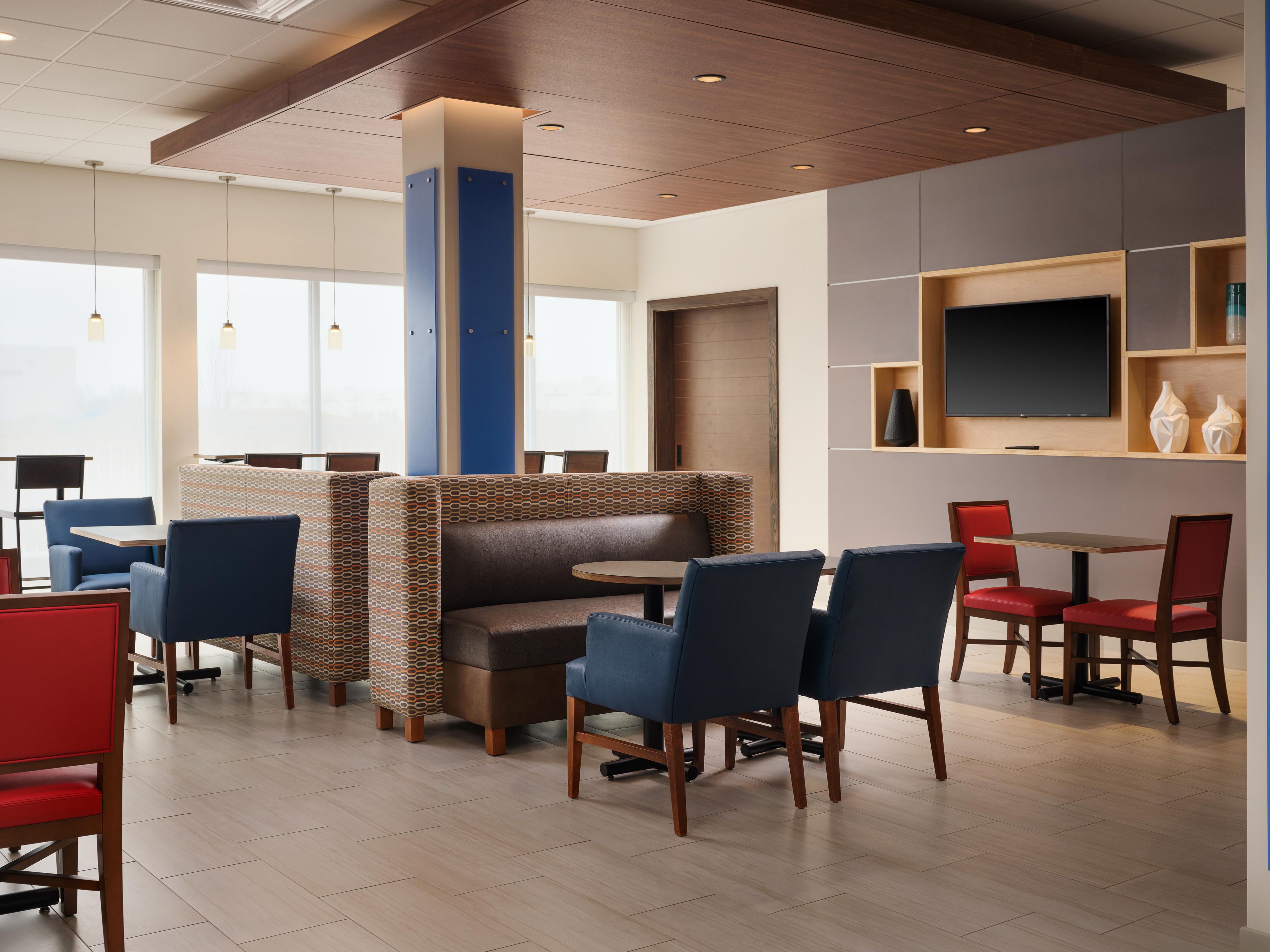 Click "Learn More" to immerse yourself in our virtual tour.