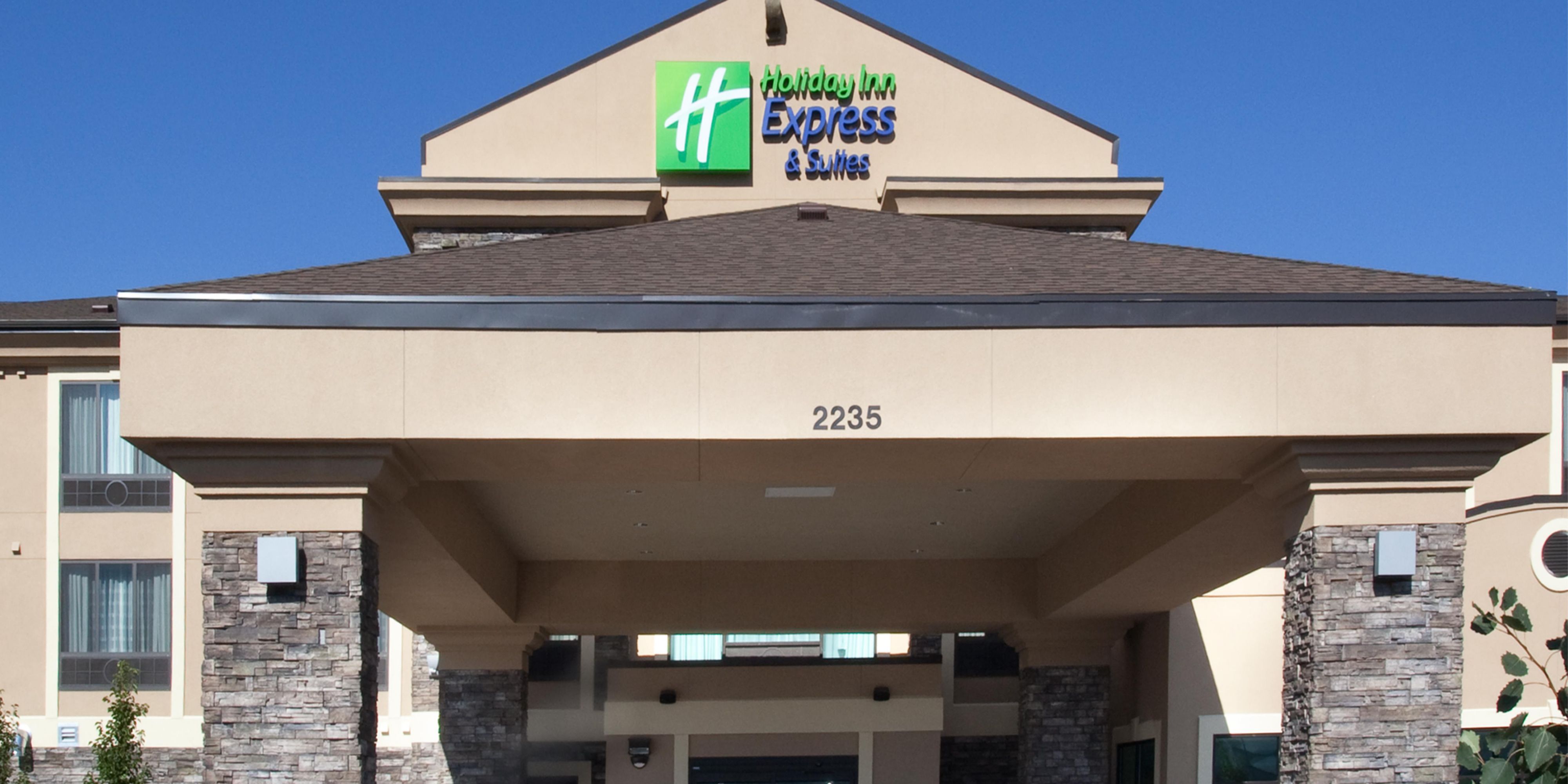 Holiday Inn Express & Suites Logan
