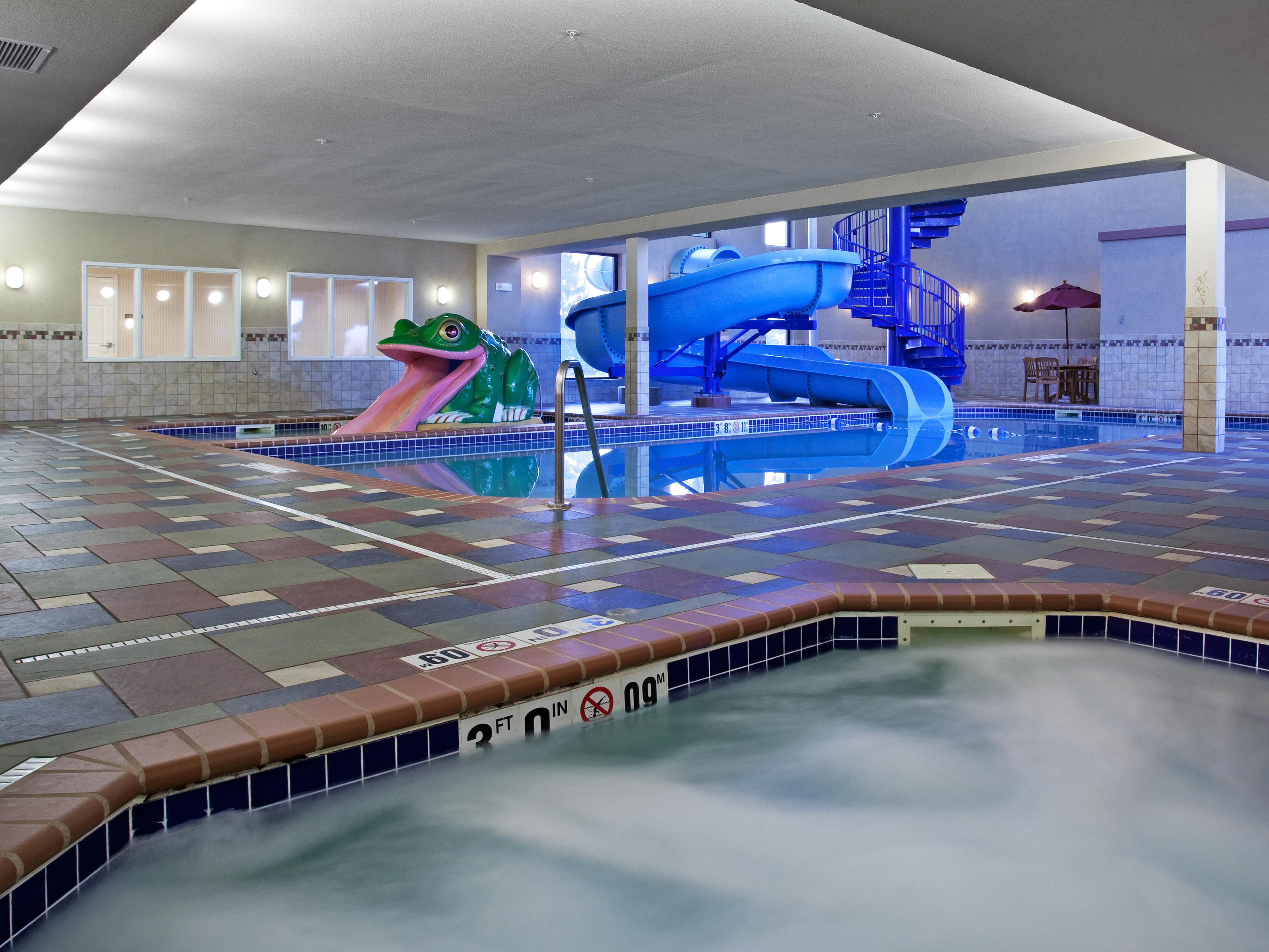 Affordable North Denver, CO Hotel | Holiday Inn Express & Suites Longmont