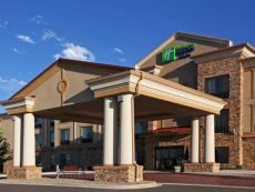 Holiday Inn Express & Suites Longmont
