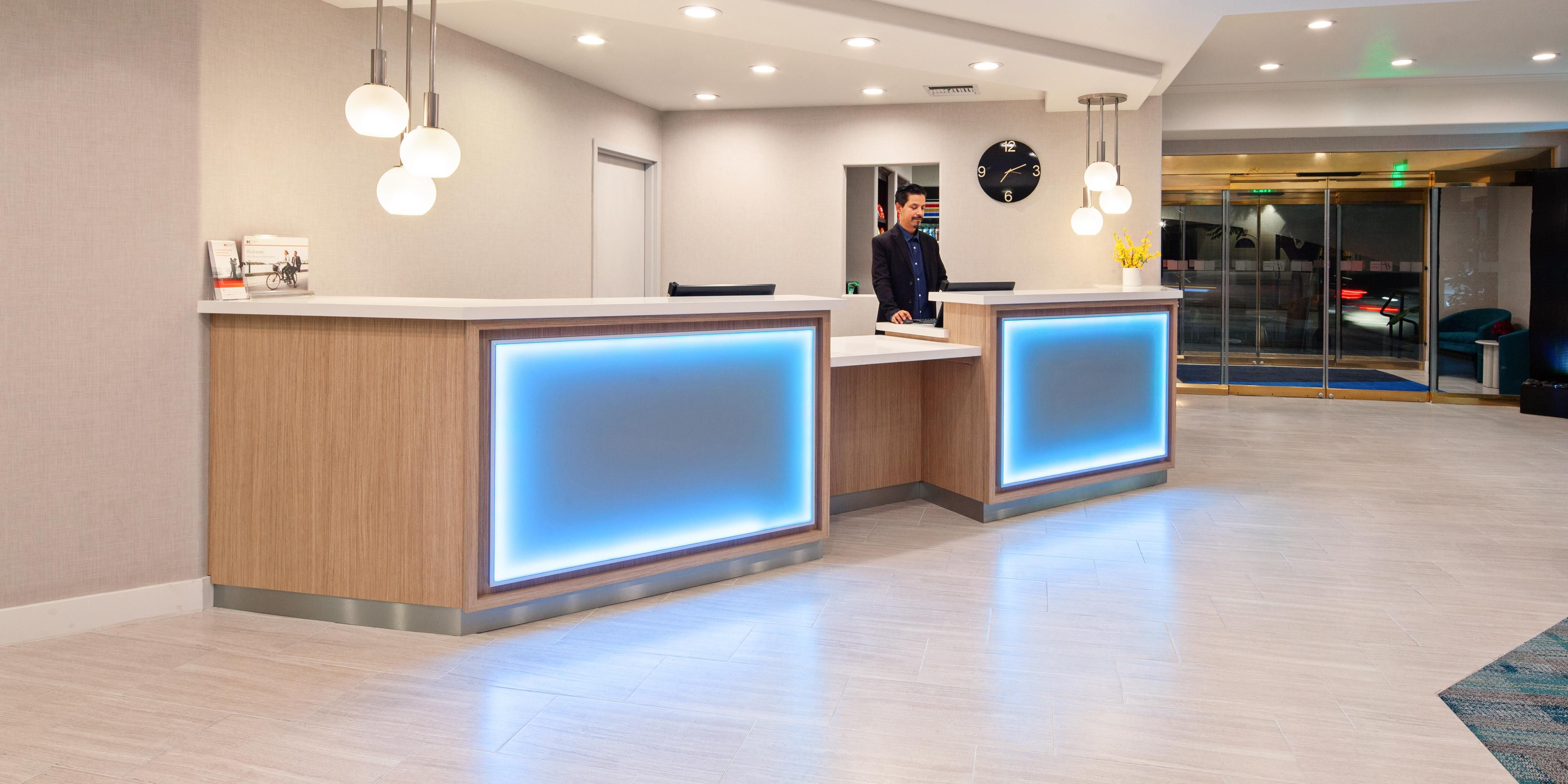 Hotels In Hollywood Ca Holiday Inn Express Suites Hollywood Walk Of Fame