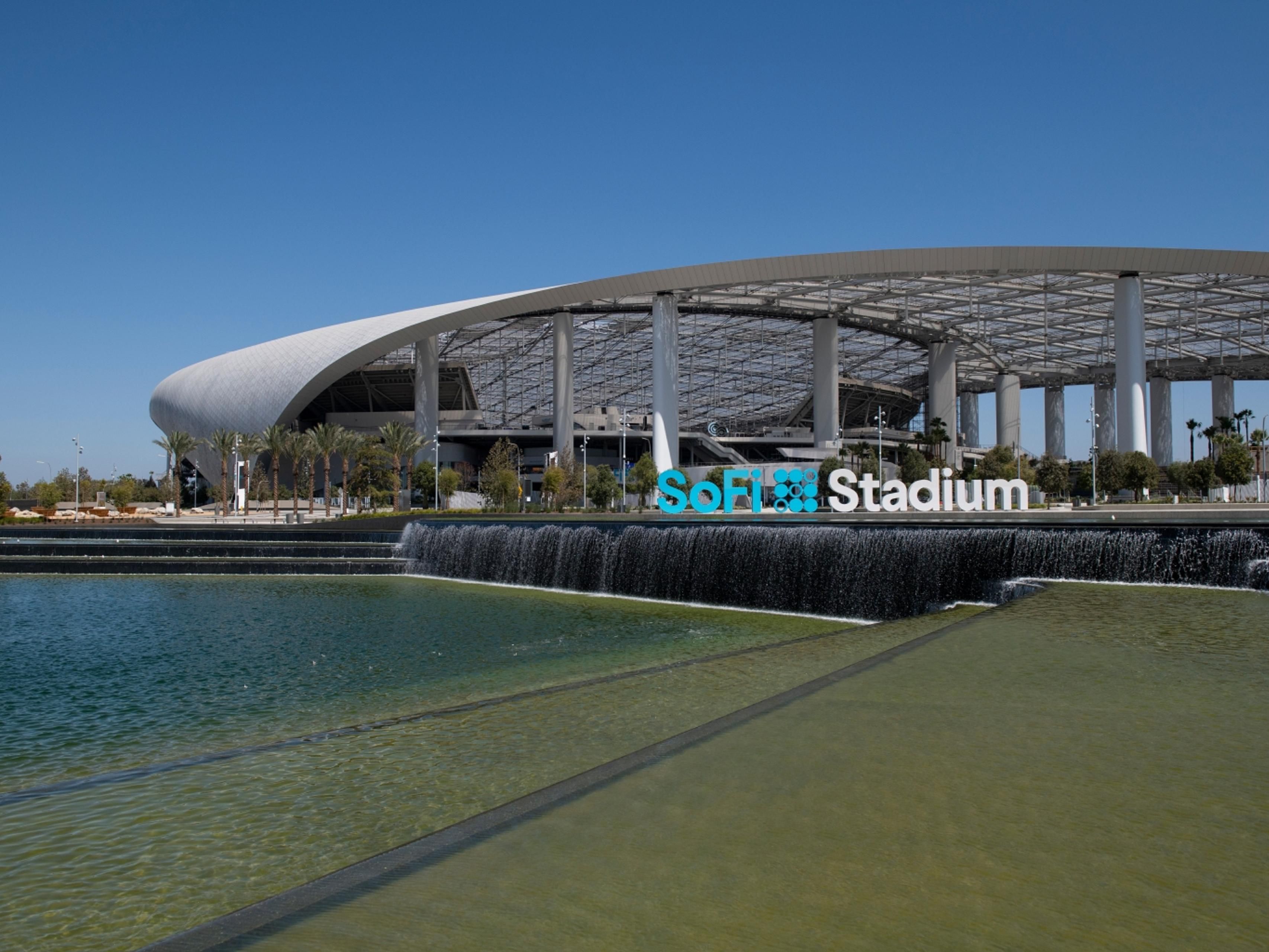 Don't break the bank. Enjoy a comfortable stay near SoFi Stadium.