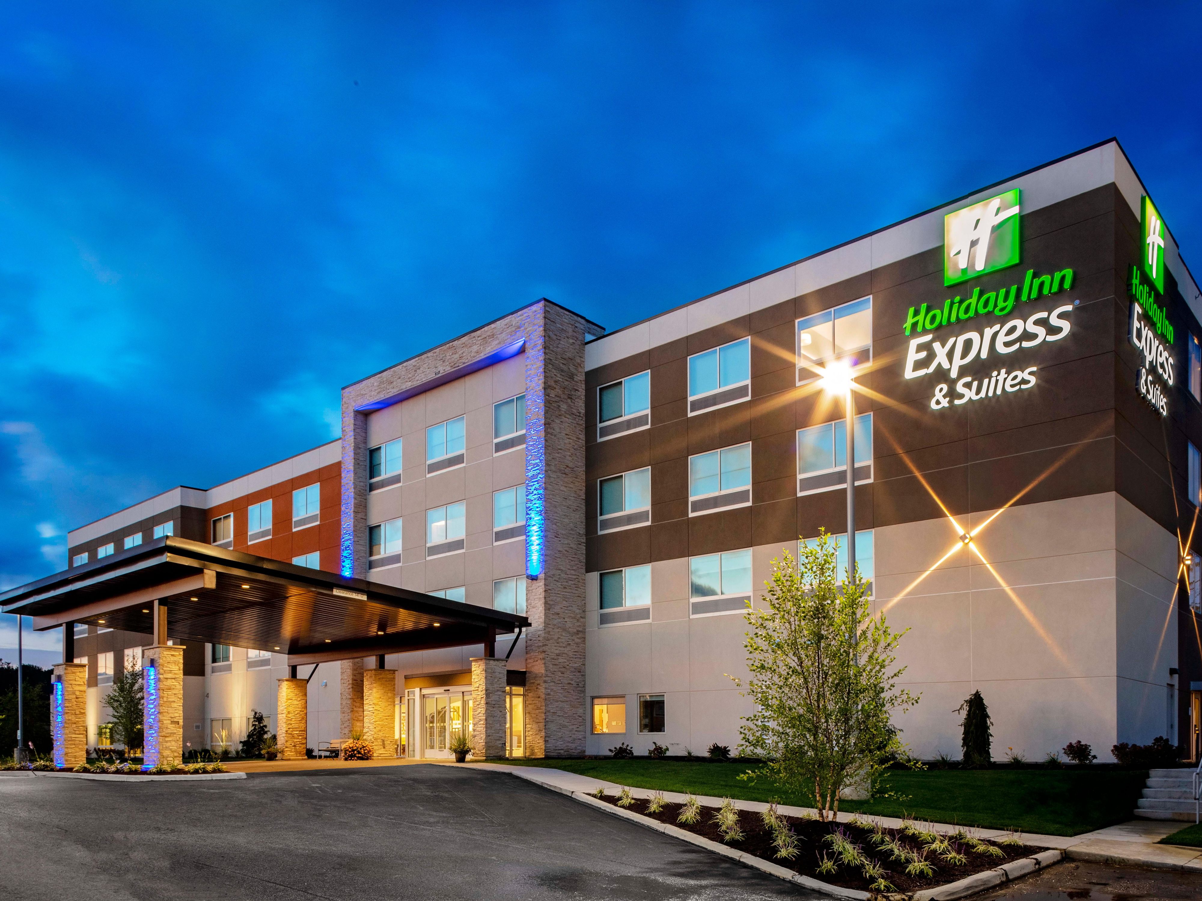 Holidayinnexpress Our hotel is ideally located on the doorstep of the