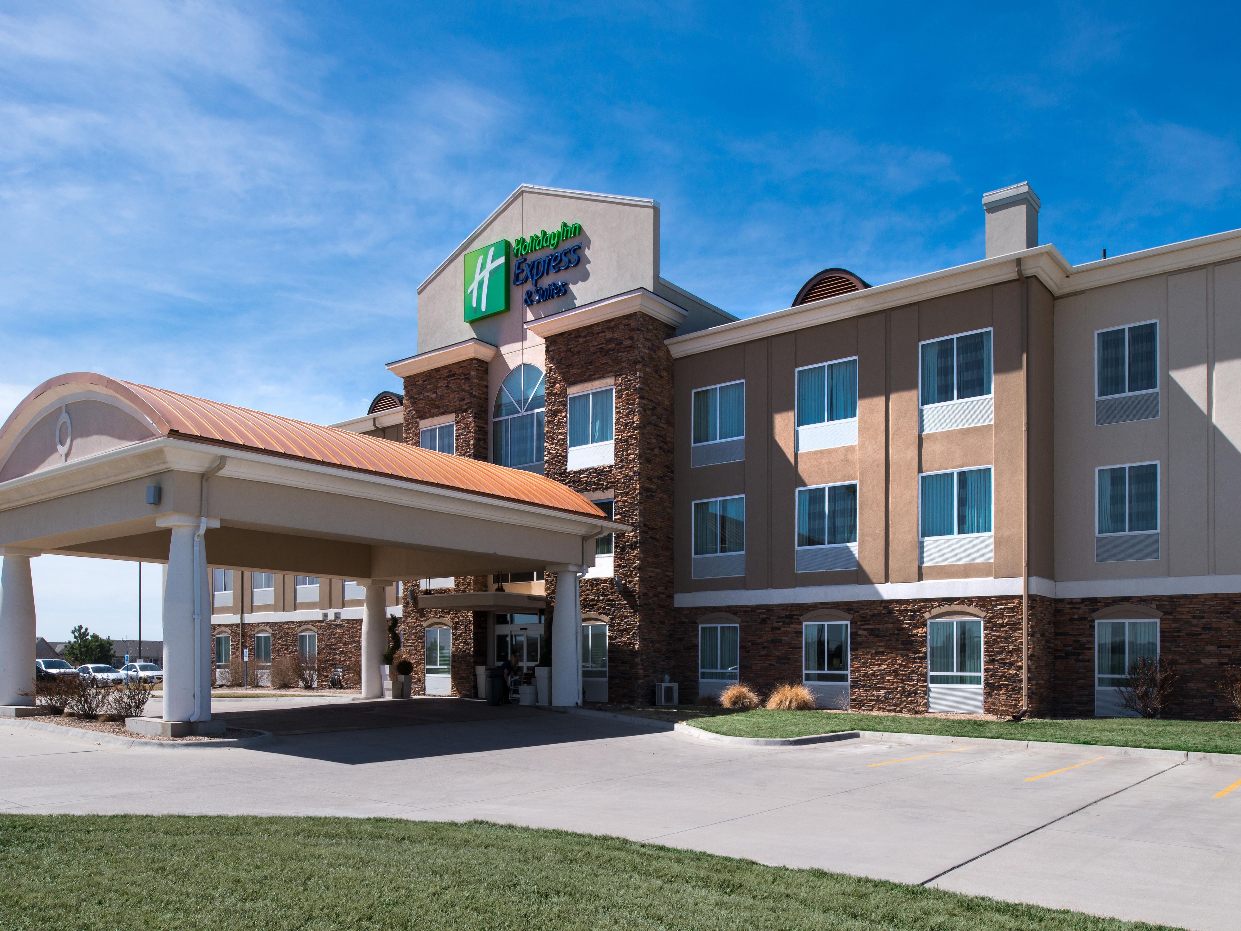 Hotels In Maize Ks Holiday Inn Express Suites Wichita Northwest Maize K 96