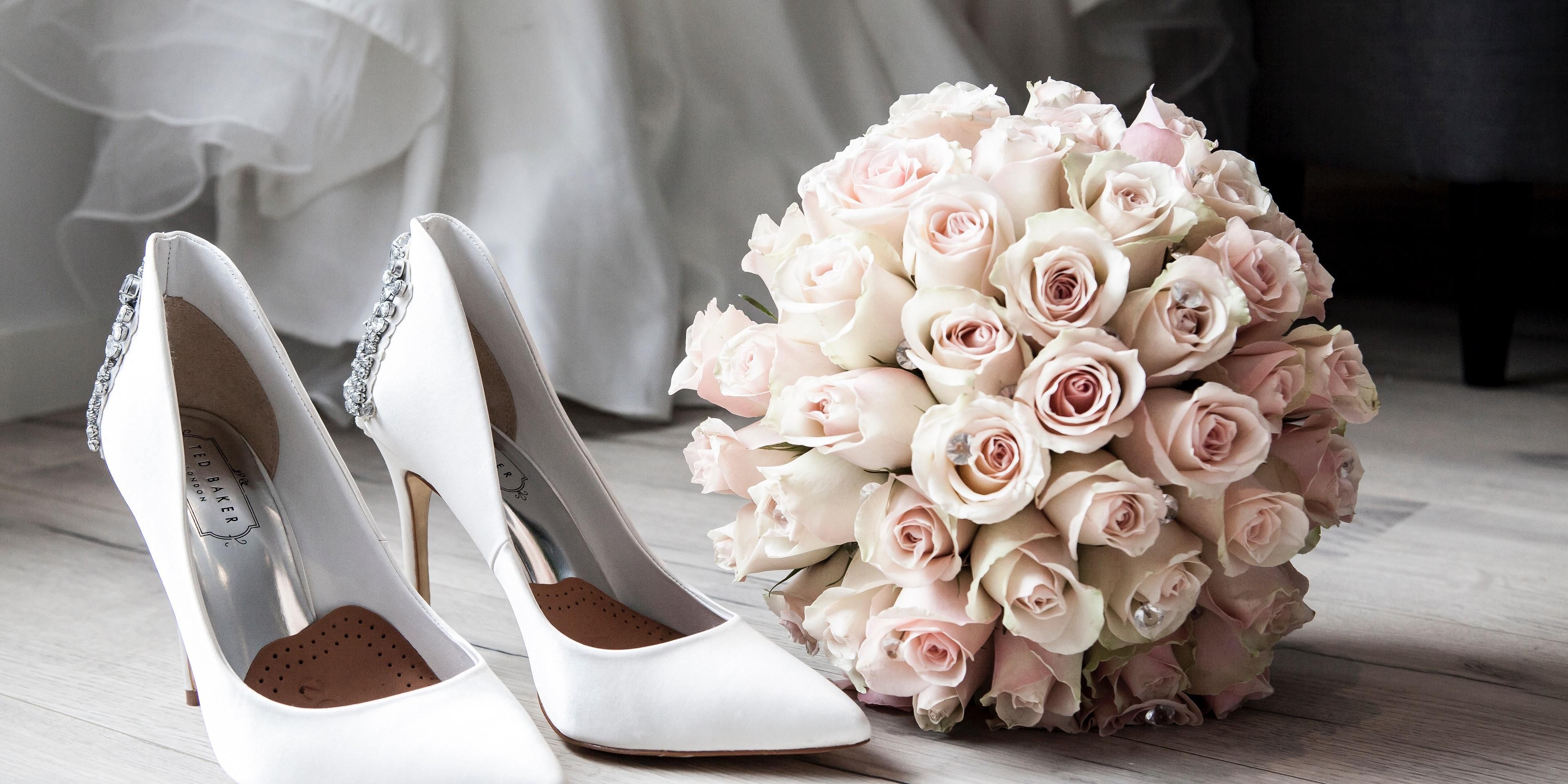 Plan your special day with turn of the century elements and modern touches in the middle of farm country. We are conveniently located near multiple beautiful and elegant wedding venues including Emma Creek Barn, Prairie Hill Vineyard, The White Barn and Eberly Farm.