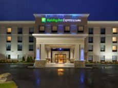 Holiday Inn Express & Suites Malone