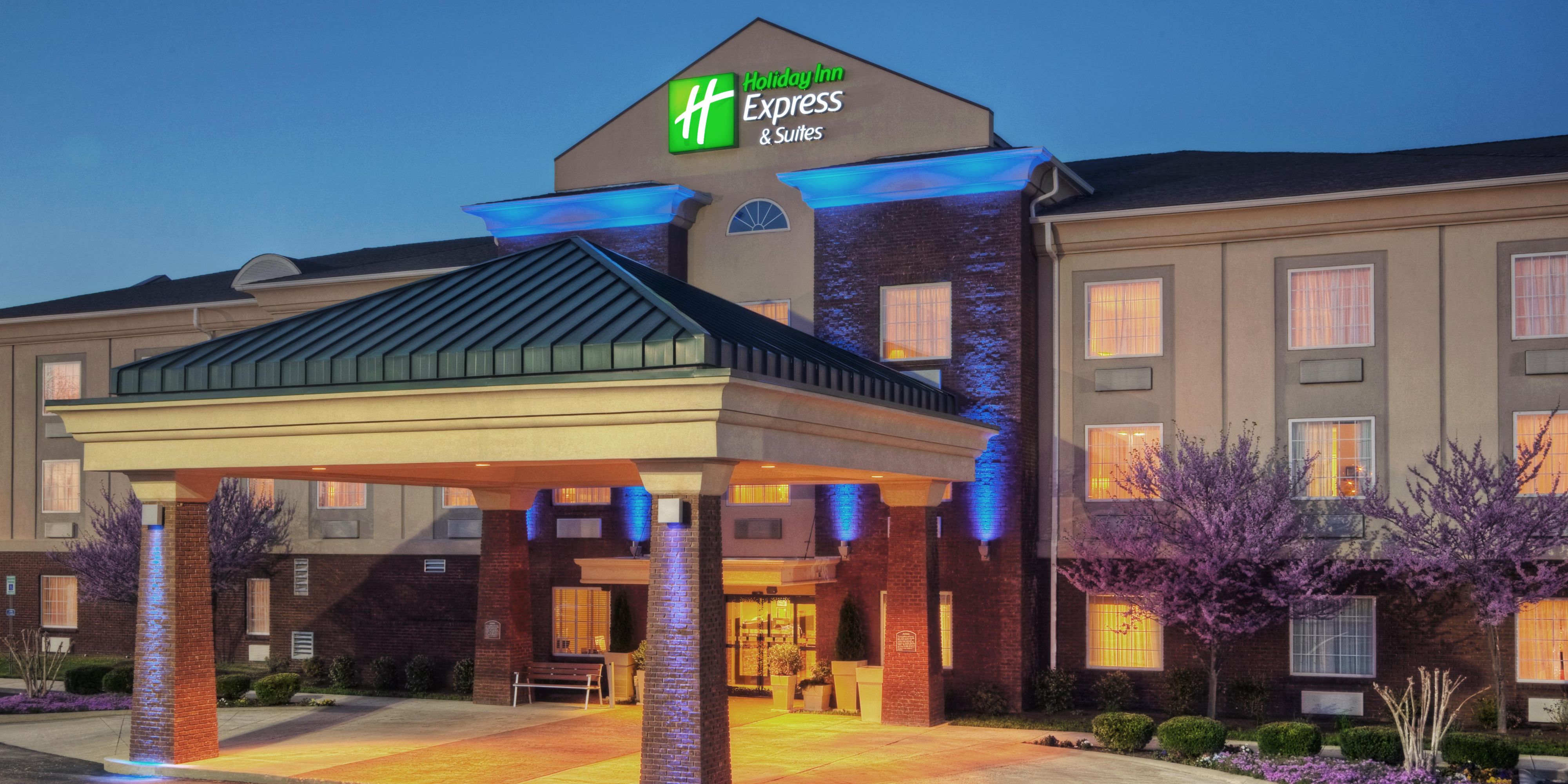Located half and hour from Pelham Caverns. Nice place to relax after a night out and enjoy free continental breakfast in the morning.
