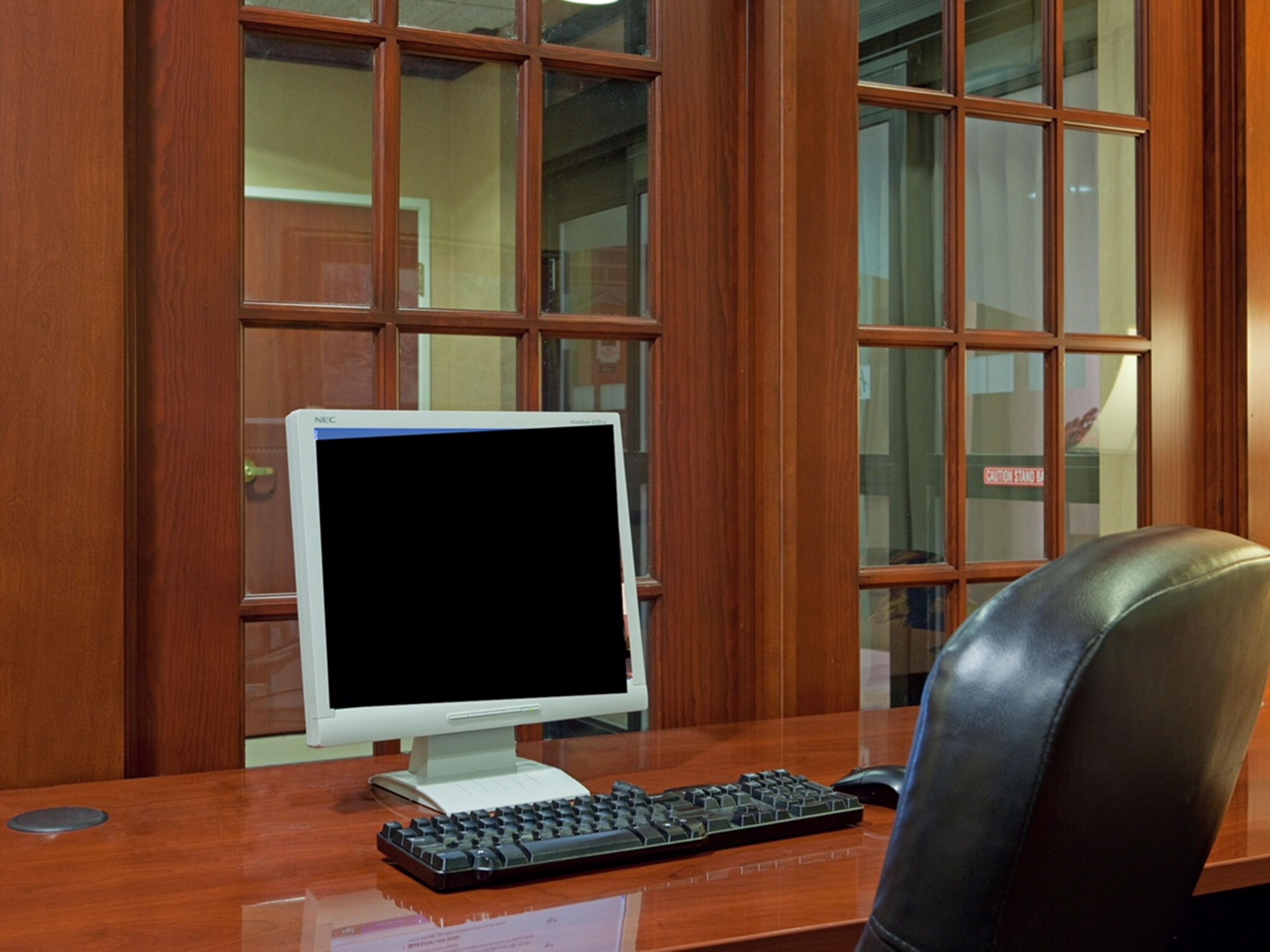 Need to print a boarding pass? Check your emails? Visit our complimentary Business Center! 