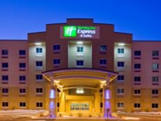 Holiday Inn Express & Suites Mankato East