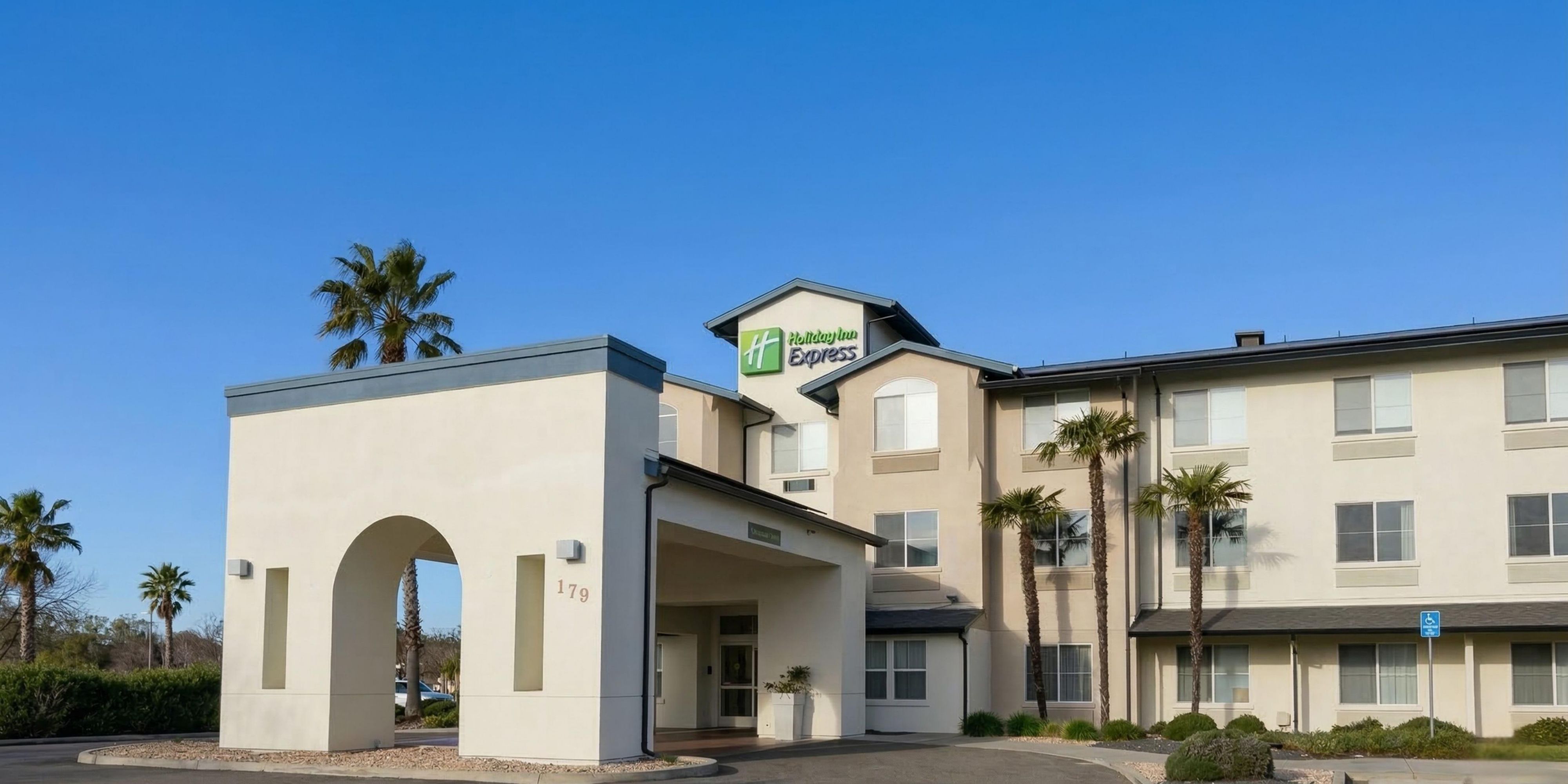 Holiday Inn Express & Suites Manteca City Centre