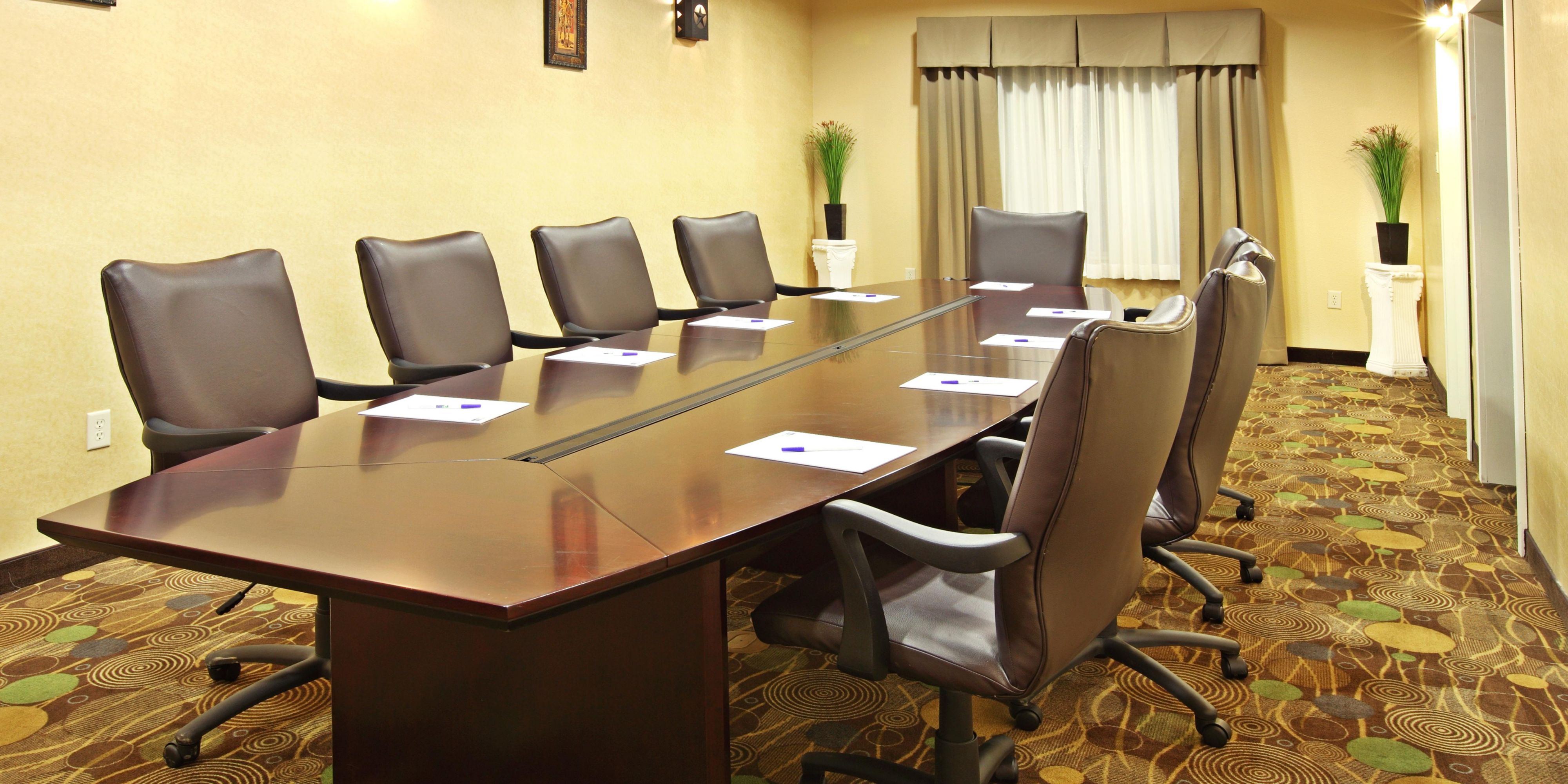 Need space for your smaller meetings? The Holiday Inn Express and Suites Marshall provides a meeting space that can hold up to 14 people.