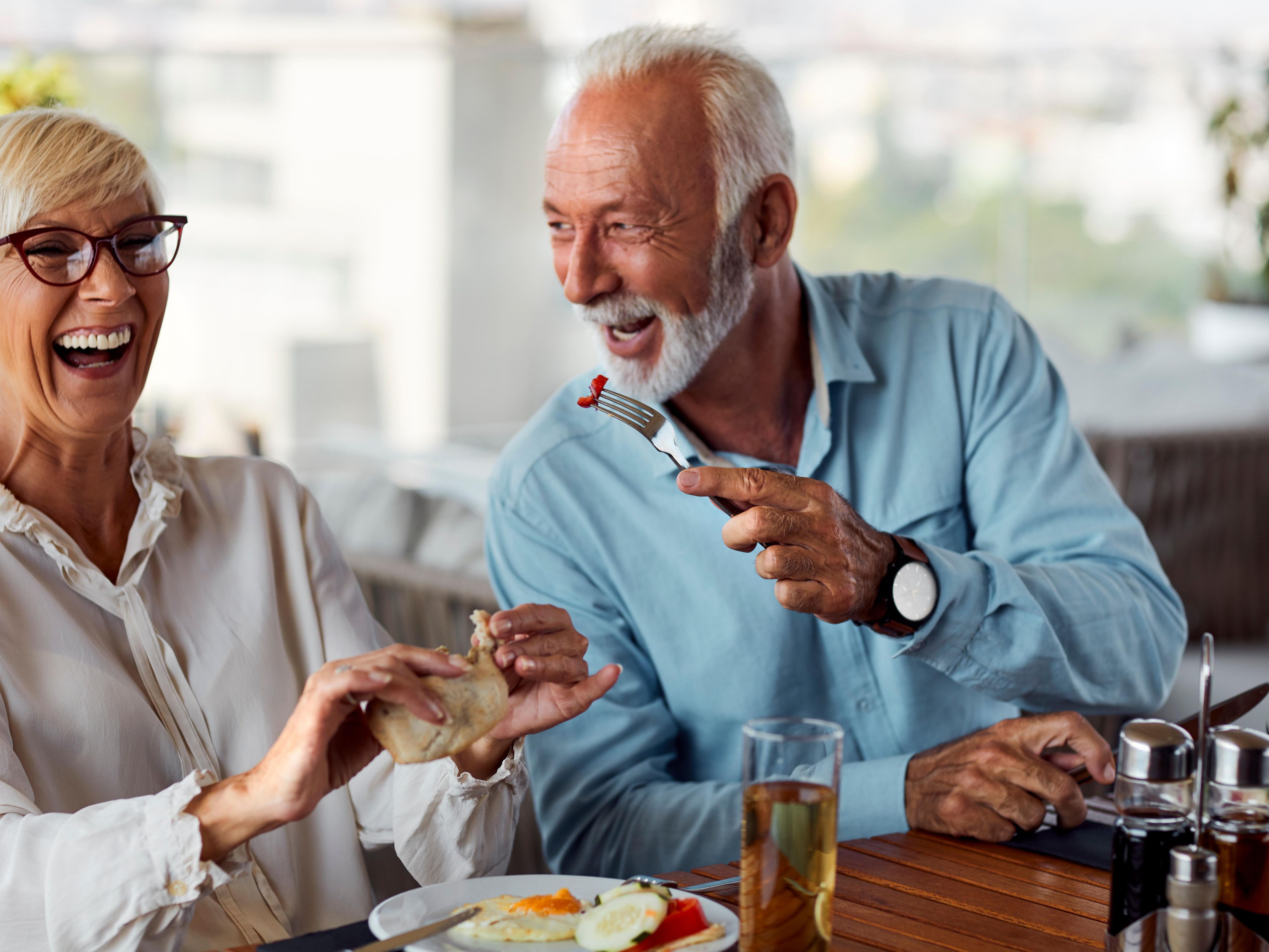Enjoy a variety of restaurant in Matteson including Panera Bread and Olive Garden, within a short walk or ask our front desk team about their favorite deep-dish Chicago-style pizza restaurant and delivery options.
