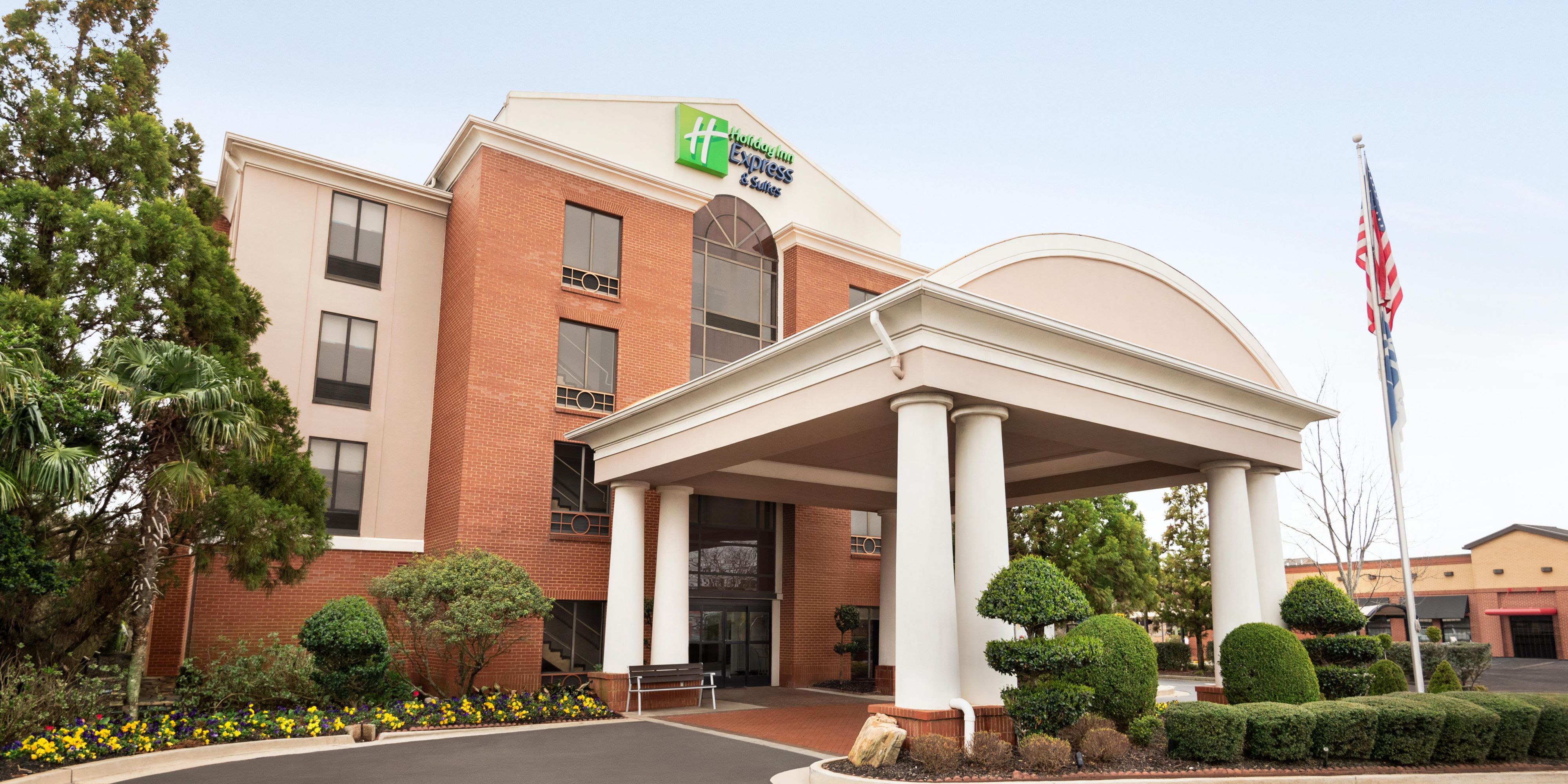 Holiday Inn Express & Suites McDonough