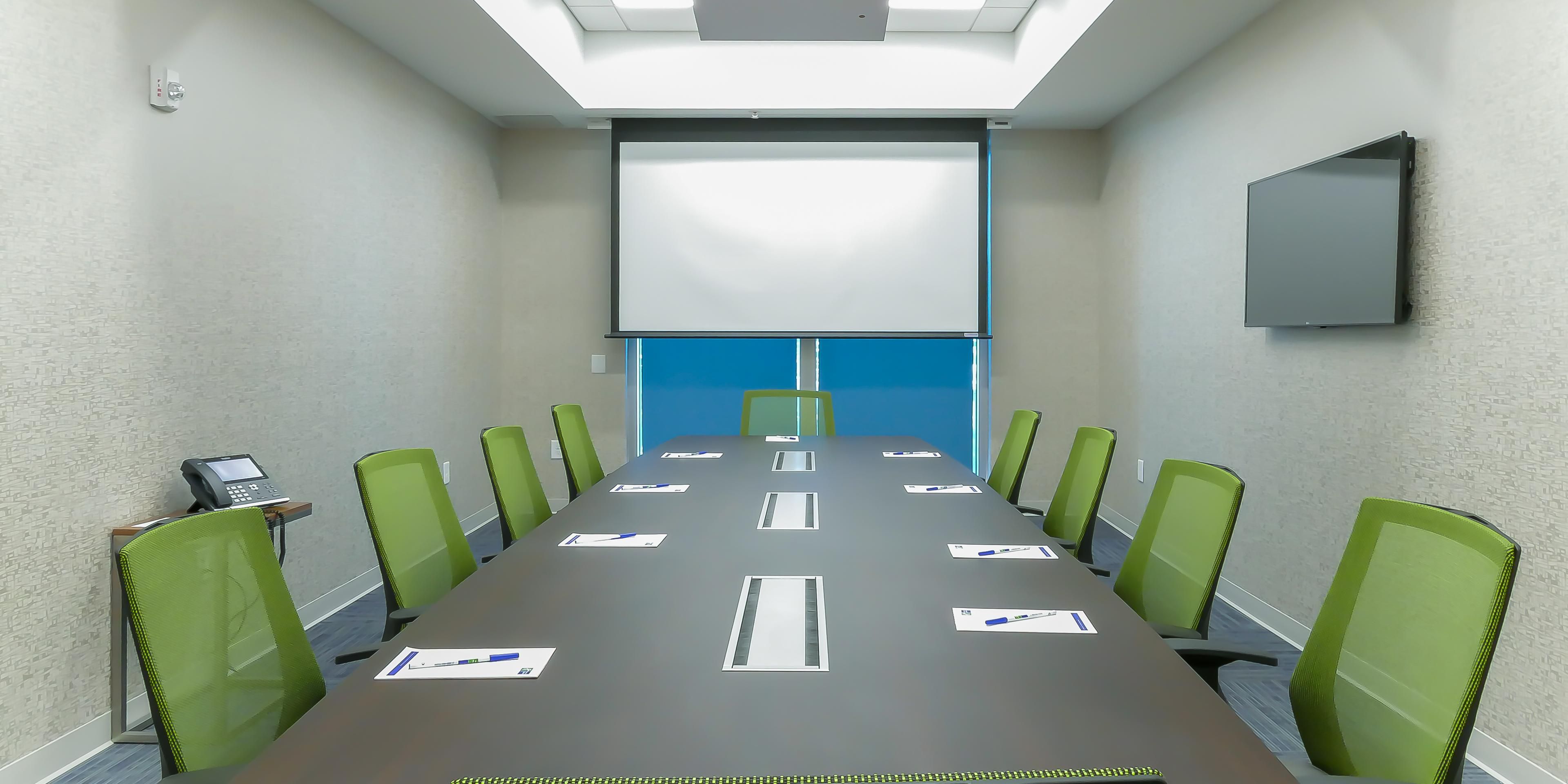 Planning to meet with the team? Our hotel offers 1620 sq ft of flexible meeting space. We take pride in providing everything you need to make your meeting a huge success! Our team looks forward to serving  you.