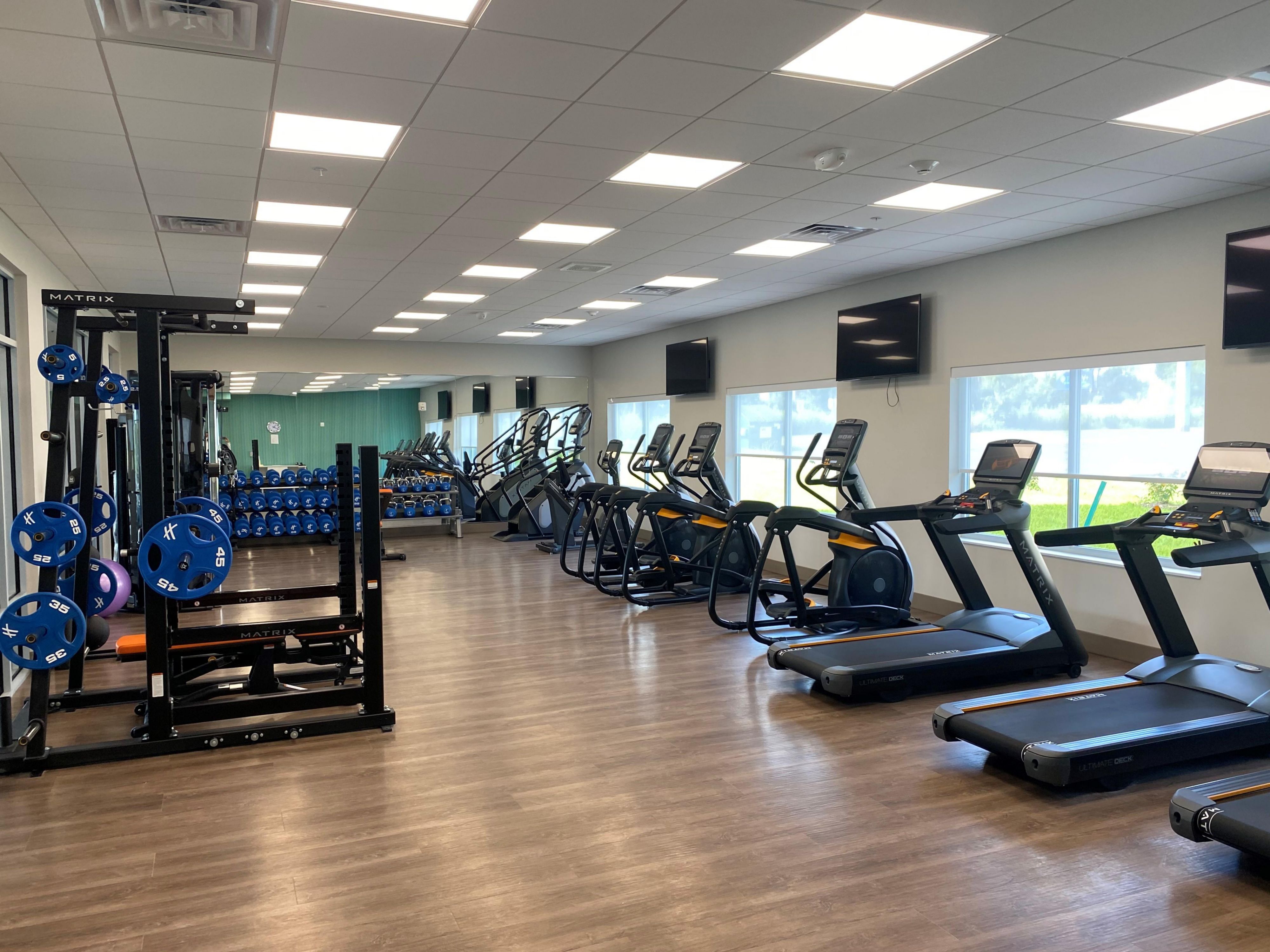 Stay active in our state-of-the-art Fitness Center, open 24/7 for added convenience. Whether you prefer an energizing cardio workout or an intense session with free weights, our fully equipped facility features everything you need for a satisfying exercise experience. Enjoy fitness that fits with your travel schedule.
