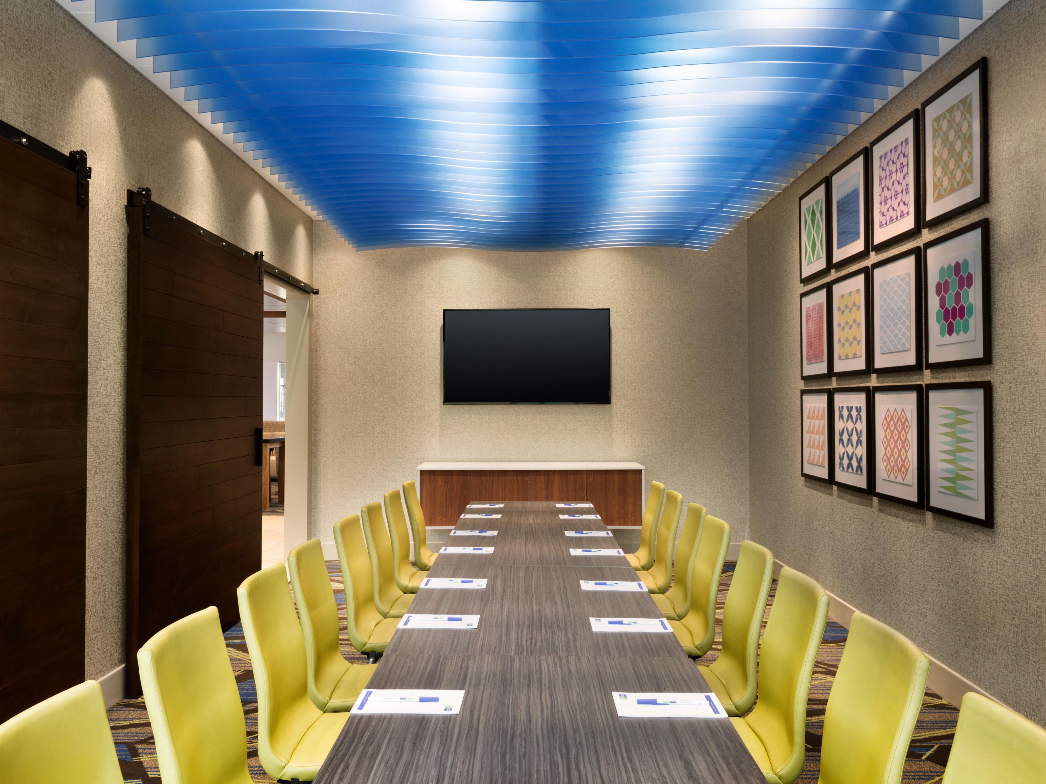 Are you looking for an intimate meeting space that will provide lots of room in a modern setting? Plan your next corporate or leisure outing in our new meeting room and enjoy our brand new hotel! What a way to impress your clients, team, and family! Brett Carter, our Director of Sales, would be more than happy to plan your next meeting. 