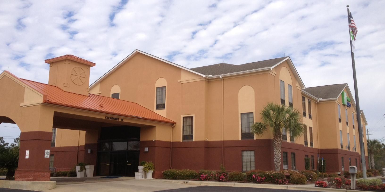 Holiday Inn Express & Suites Milton East I -10