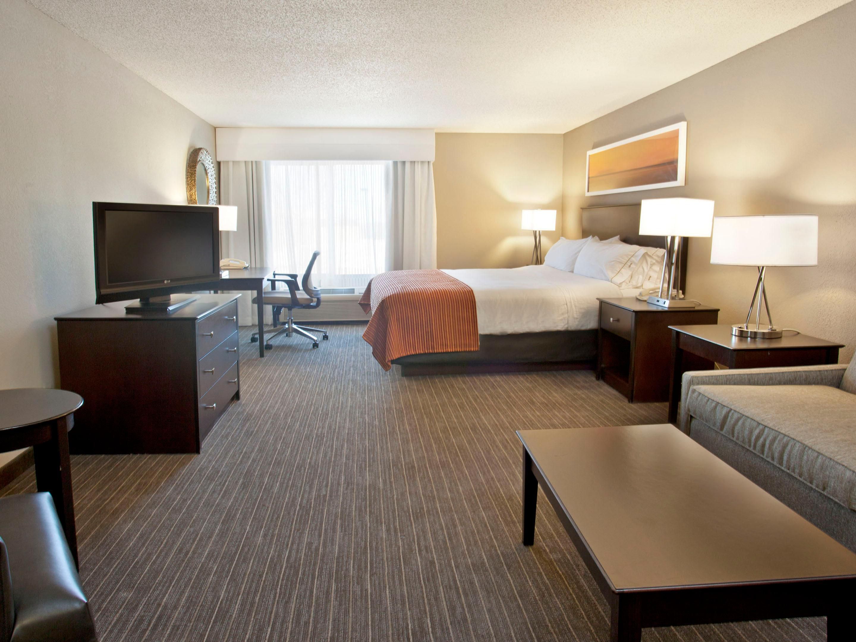 We are proud to offer special discounted rates for wedding attendees. Enjoy a good night's sleep before and after the big day in our spacious rooms that include free WiFi and modern amenities. Breakfast buffet served daily. Click the link and select your dates to receive your special wedding rate discount.
