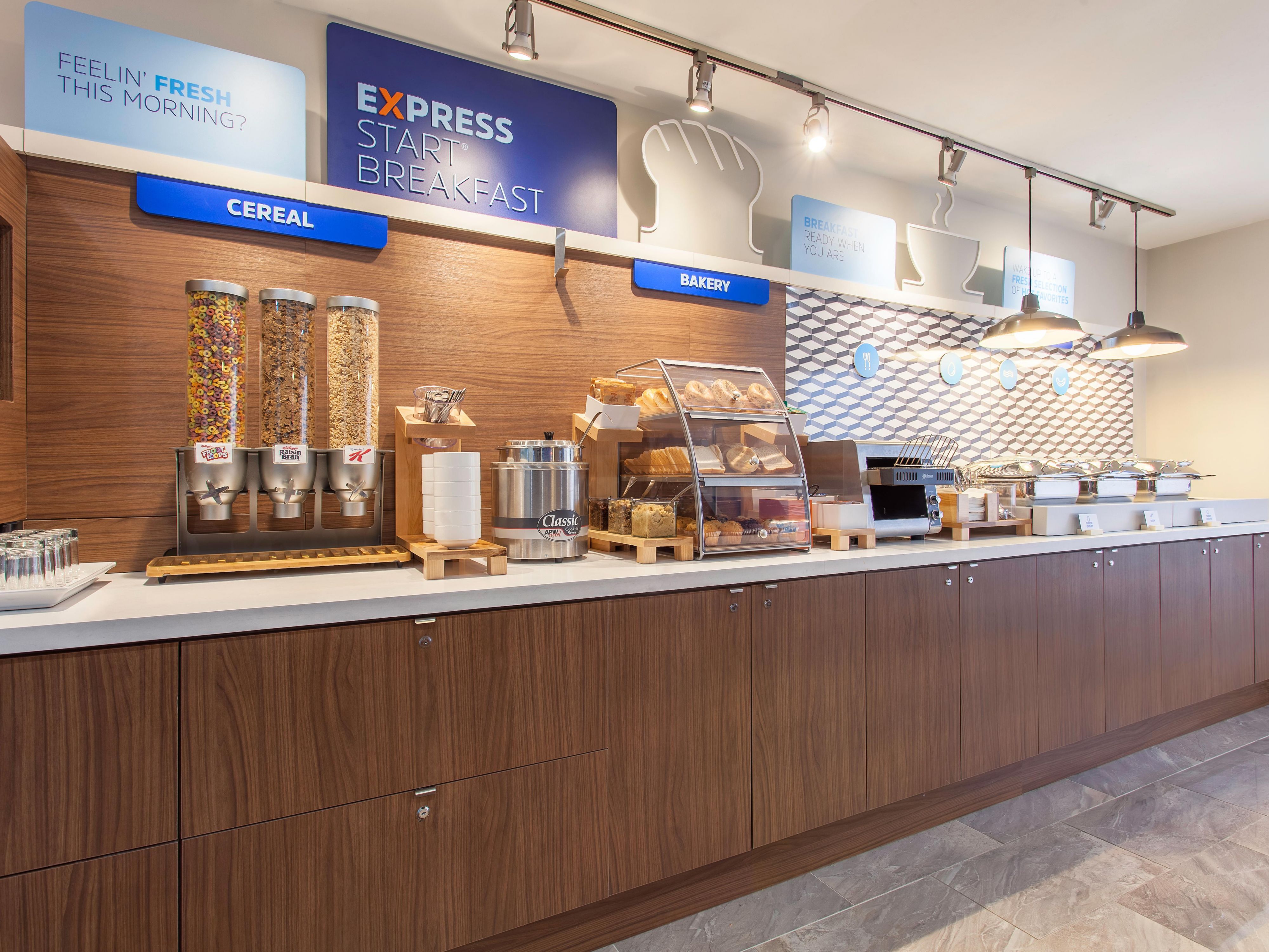 Hotel in Mississauga | Holiday Inn Express & Suites Mississauga-Toronto ...