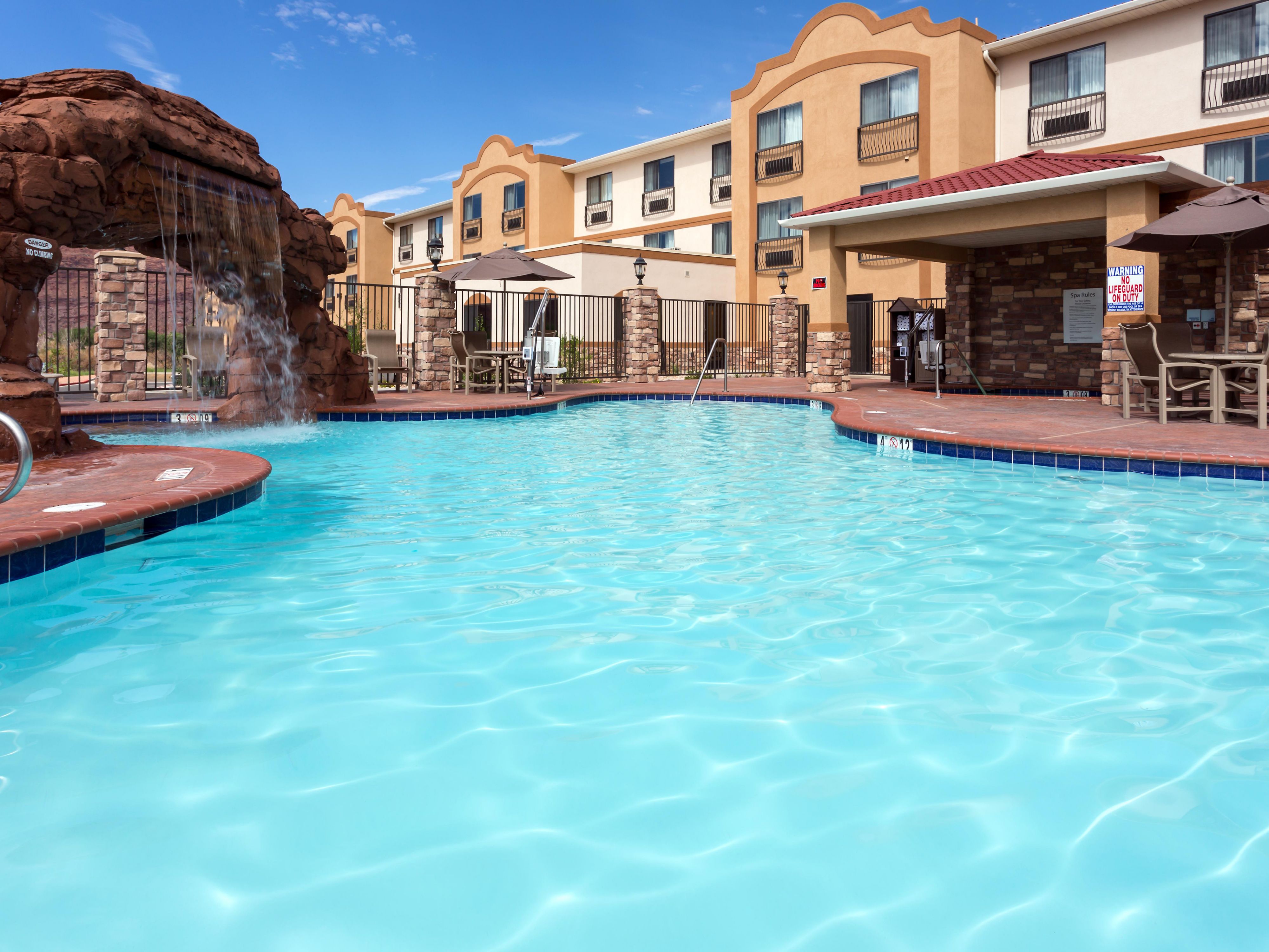 Unwind with a dip in our outdoor pool, soak in the sun sitting under the arched waterfall or tell stories about your day time expeditions next to the fire pit. In Moab, you can find adventure everywhere. 