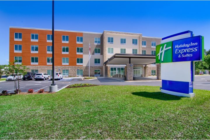 Holiday Inn Express & Suites Mobile - Univers
