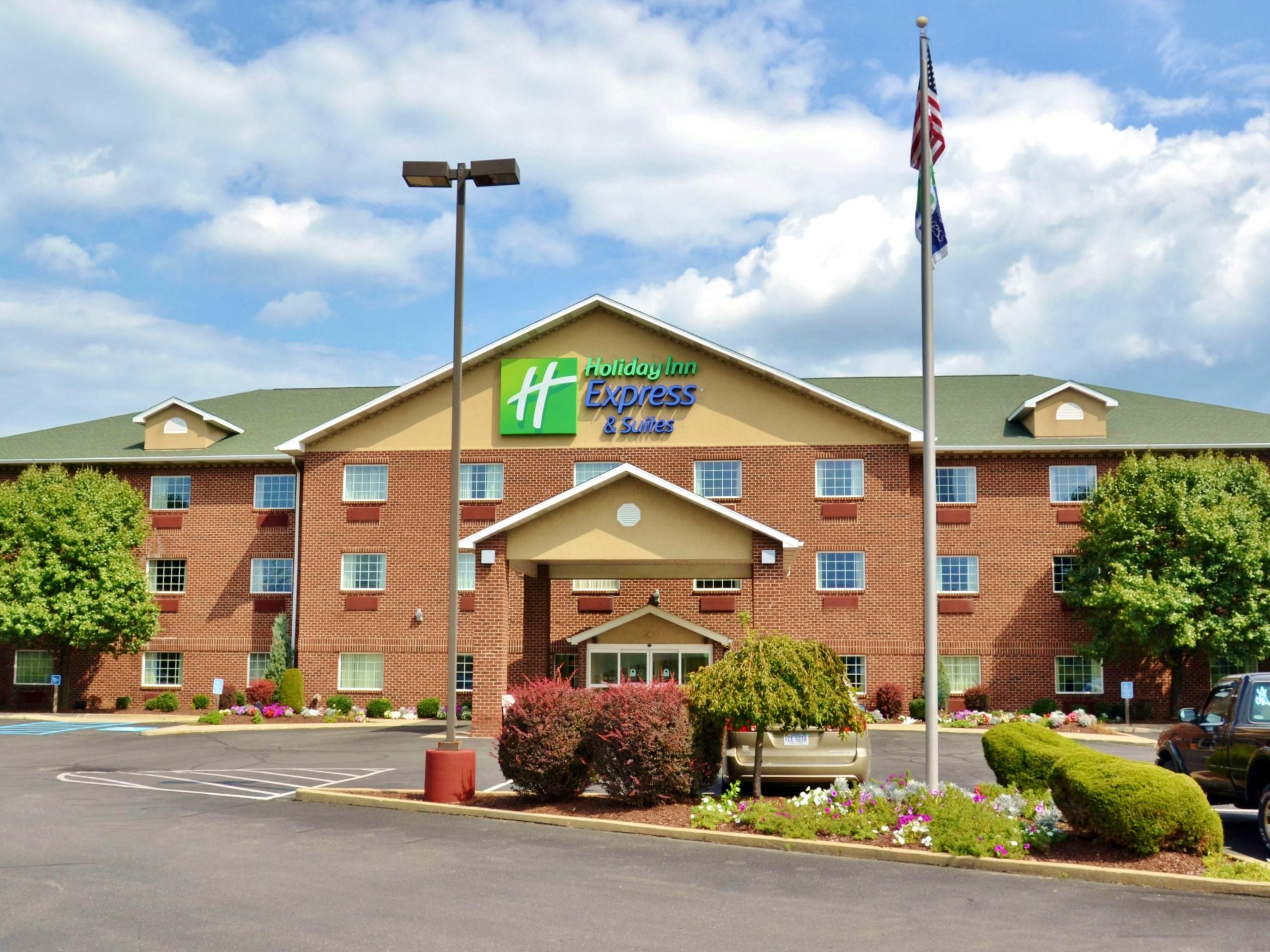 Monaca Hotels near Pittsburgh Airport Holiday Inn Express & Suites