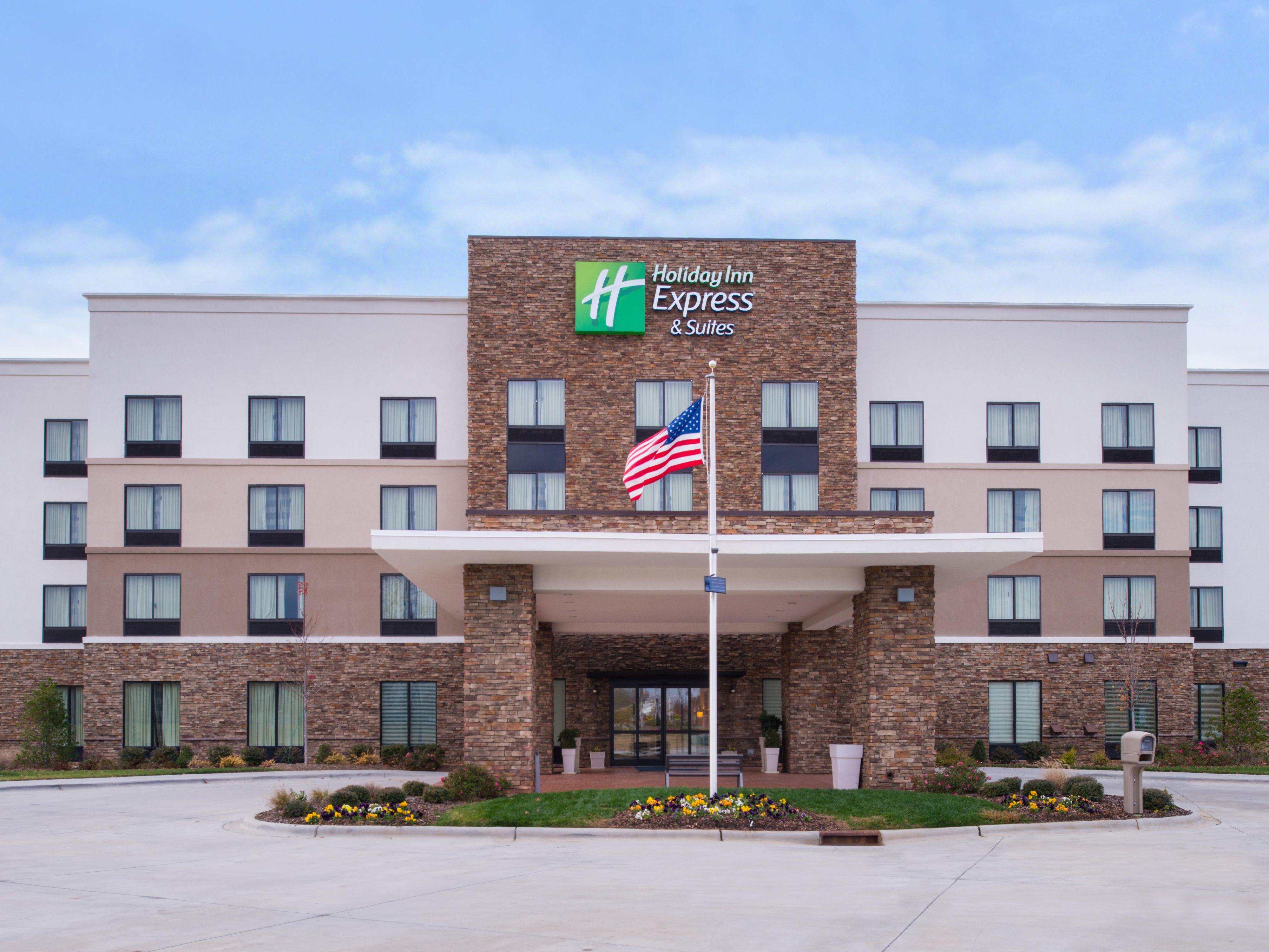 The Holiday Inn Express & Suites Monroe is a hotel in Monroe, NC that is conveniently located near Charlotte and some of the best restaurants, shops, museums, sporting arenas, cultural sites, historical monuments and parks. Our receptionist can also provide you with a plethora of great visiting ideas, whatever your interests and passions may be.