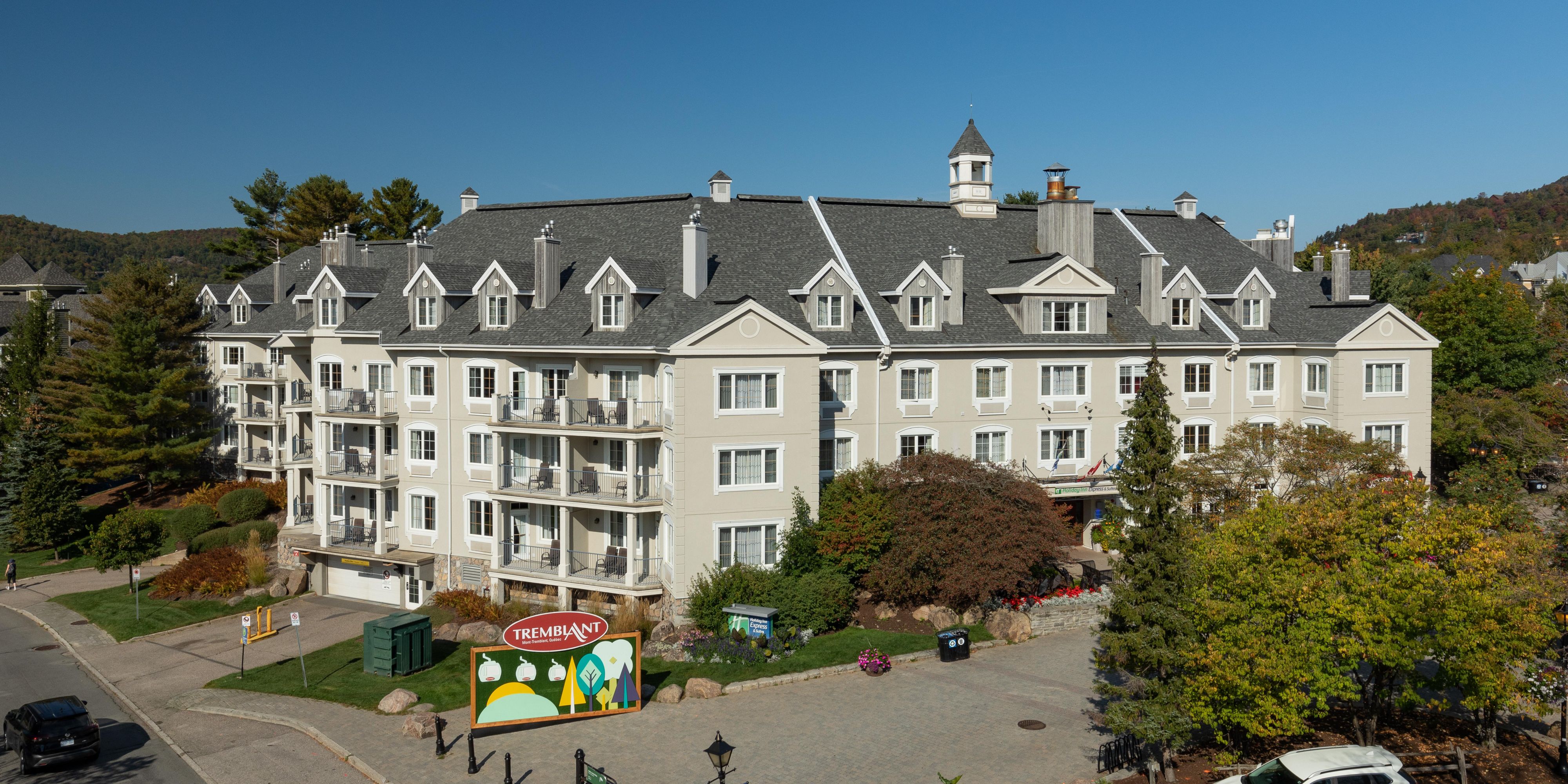 Holiday Inn Express & Suites Tremblant