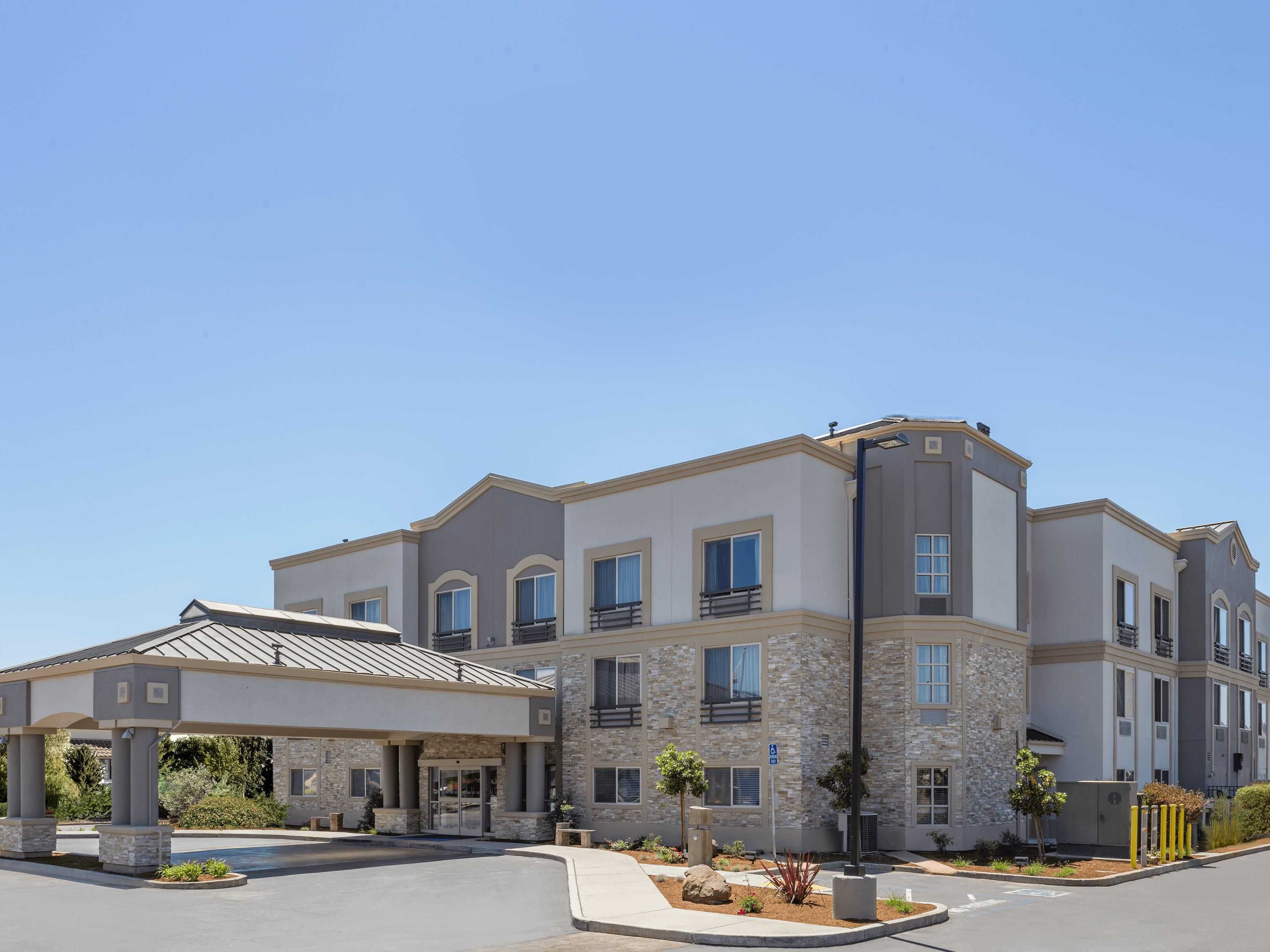 Hotels In Morgan Hill Ca Near Gilroy Ca Holiday Inn Express Suites San Jose Morgan Hill