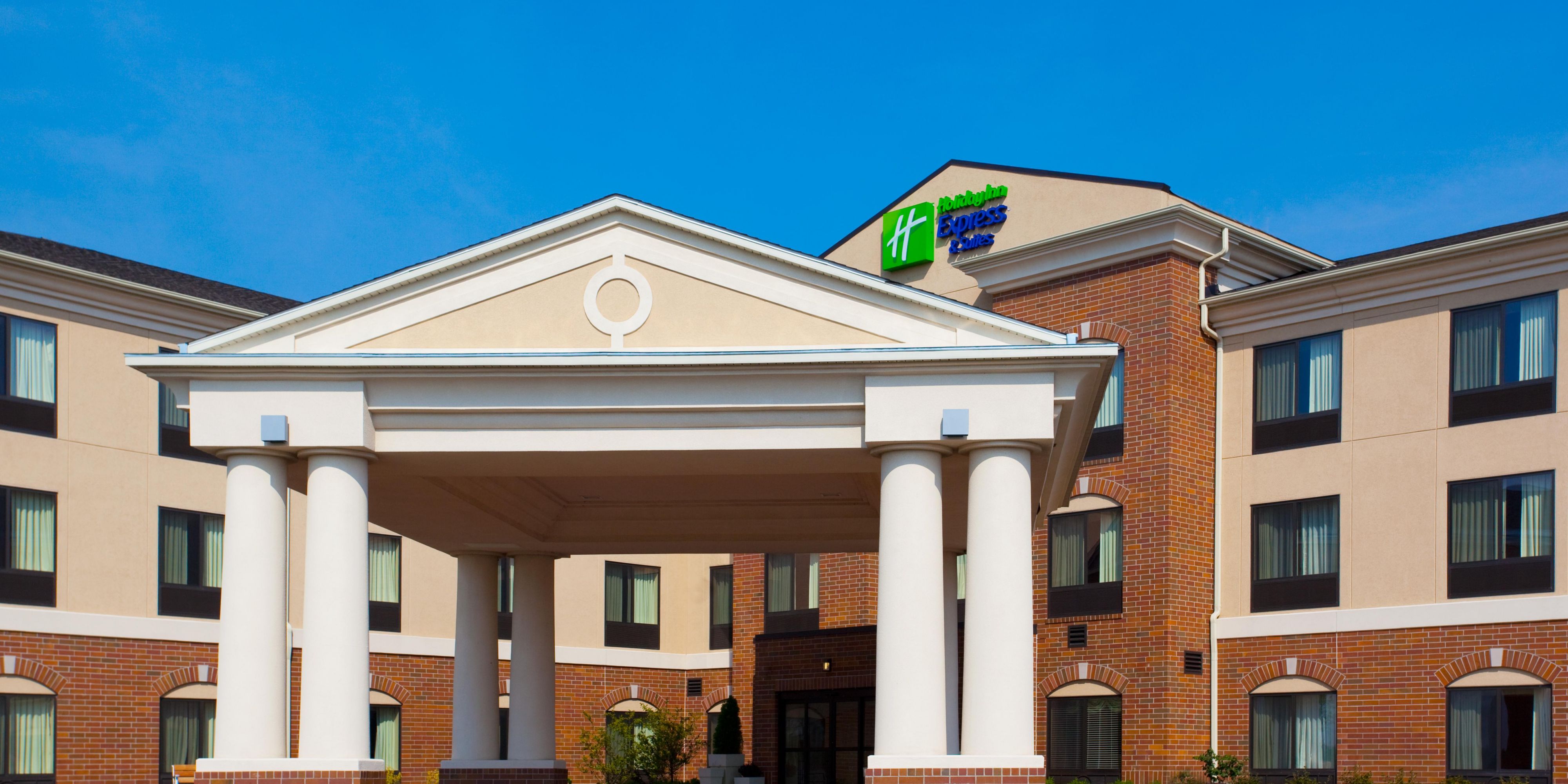 Holiday Inn Express & Suites Morris