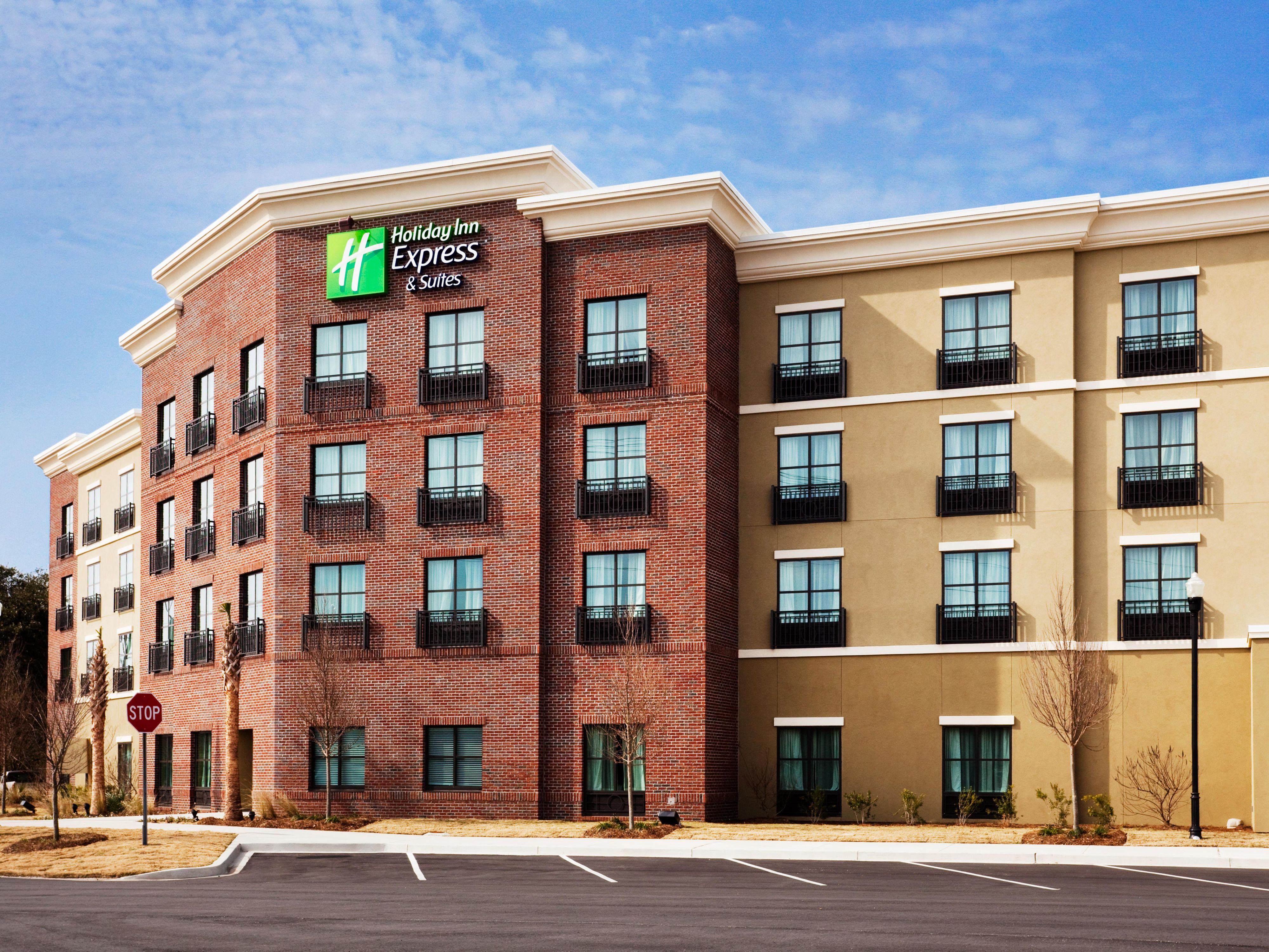 Hotels in Mt. Pleasant, SC Holiday Inn Express & Suites Charleston