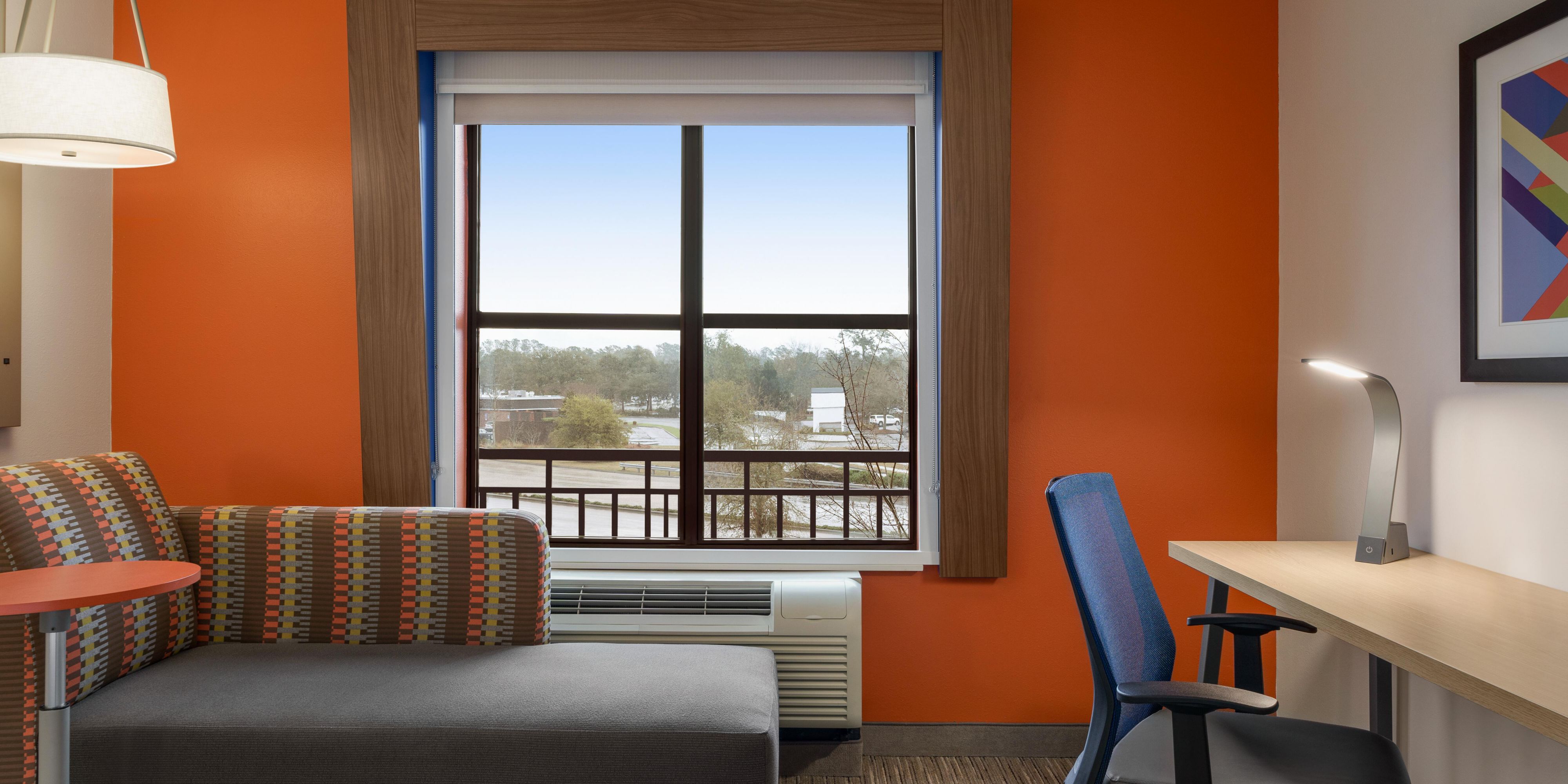 Our hotel is 3 miles to East Cooper Medical Center, 5 miles to MUSC, and close to many other medical facilities. Special medical rates are available, please call to inquire.