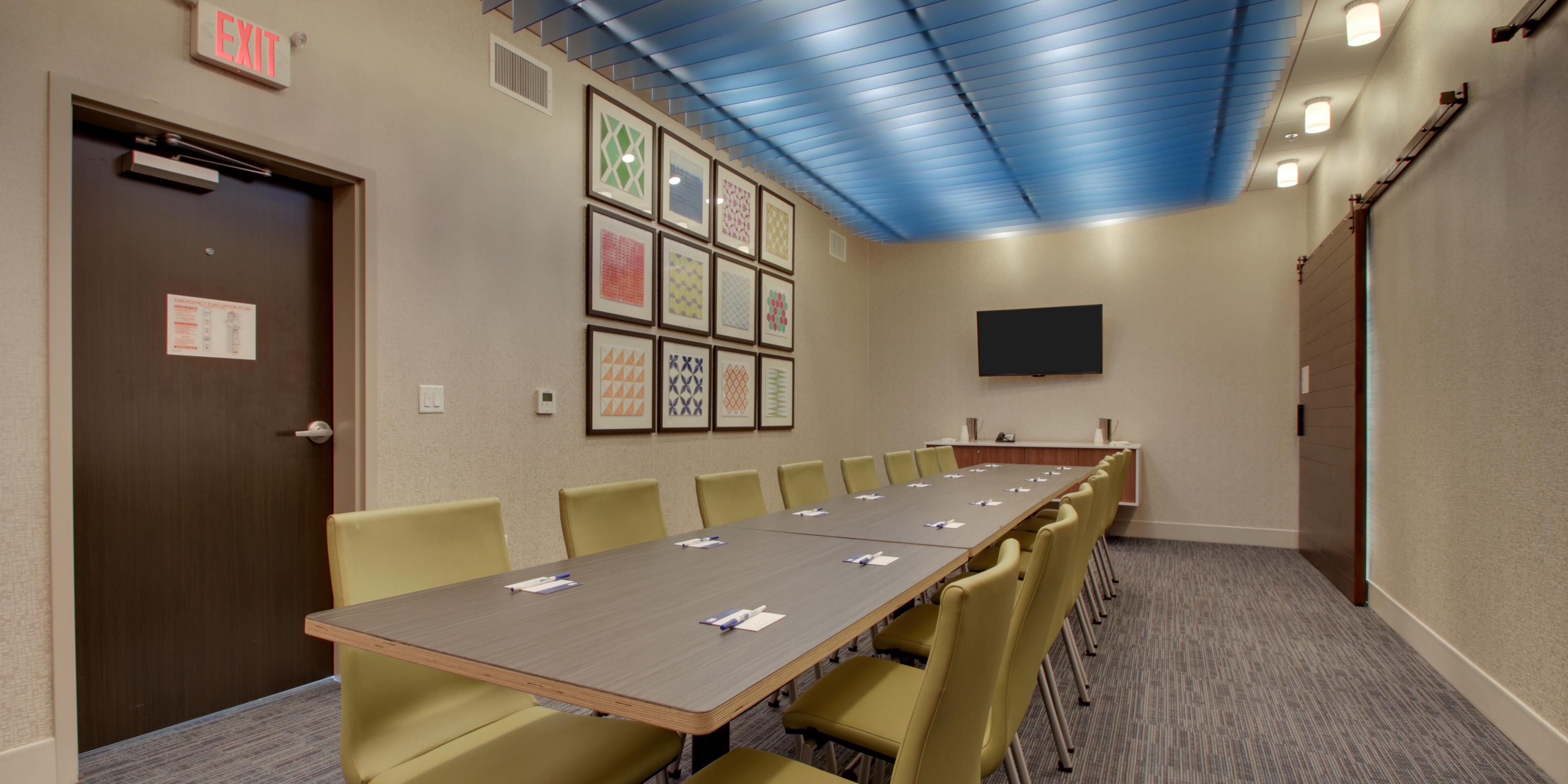 Have a small group that needs to quiet place to meet? We have the meeting room for you! Contact the hotel directly for availability and group pricing, 618-242-6710