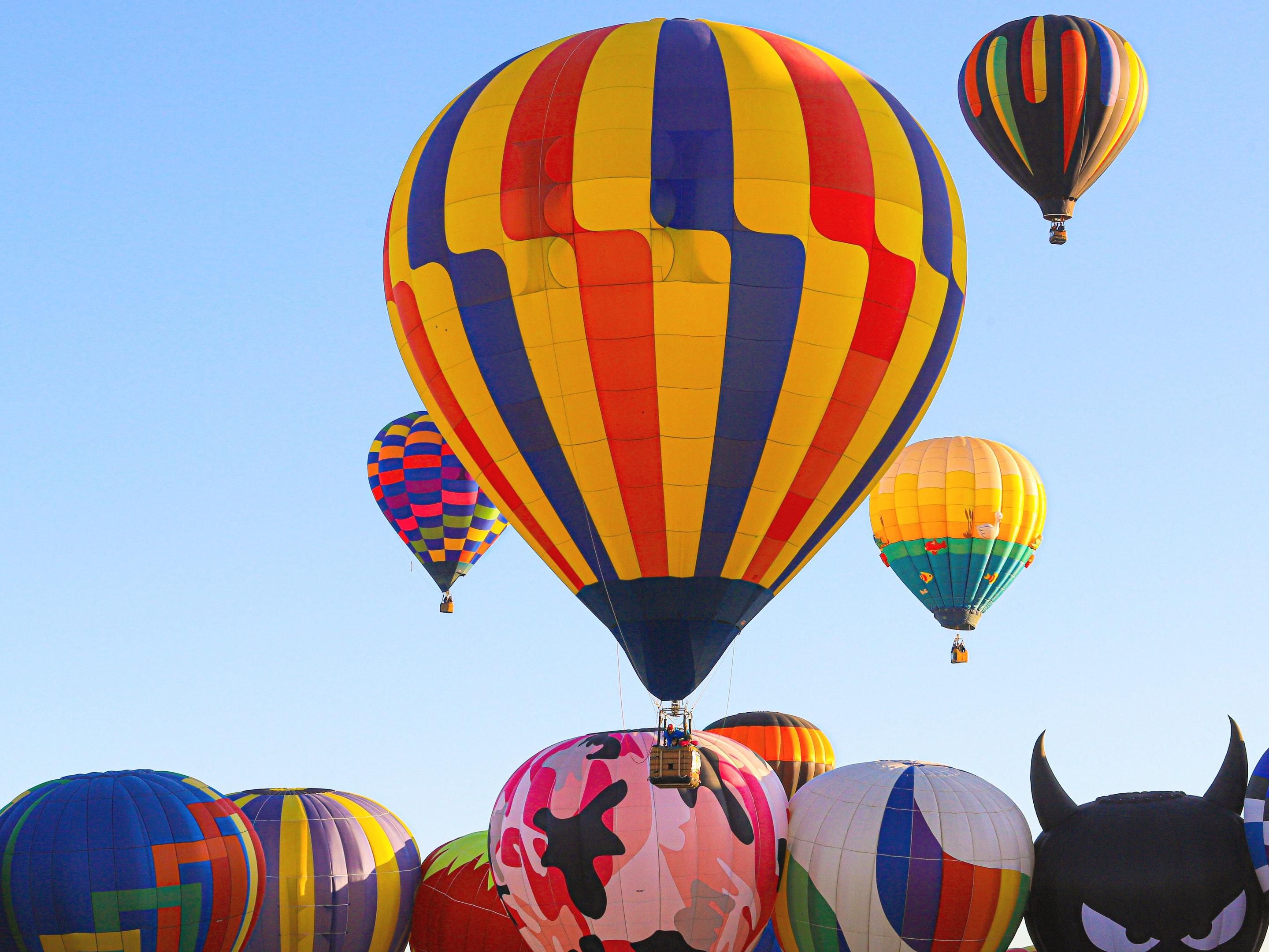 Take a tranquil hot air balloon ride over the Temecula Valley to experience the miles of vineyards from a different perspective. Combine this with a day of wine tasting and transportation available from the hotel provided by a local tour company.