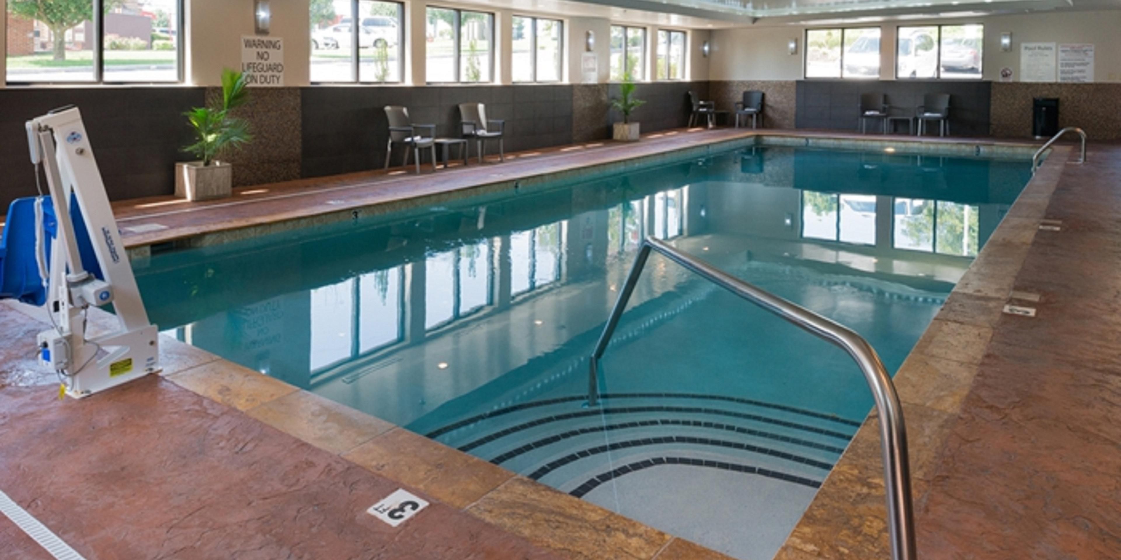 Come and enjoy our heated indoor pool! Open from 9am to 10pm.