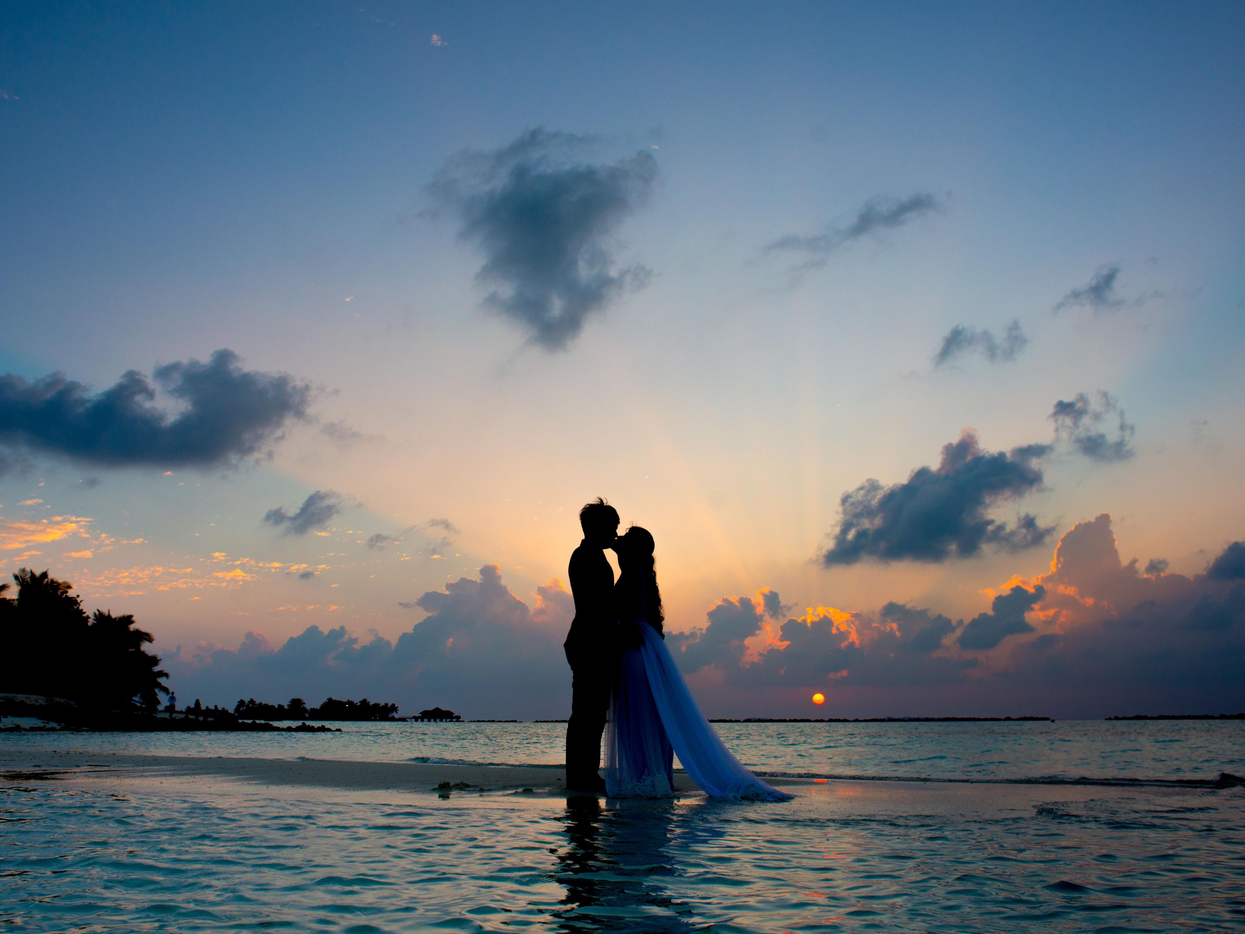 Let Holiday Inn Express & Suites Nassau host your bridal party and out of town guest needs. With a variety of Suite and Standard accommodations available, we offer an ideal location to complete your special day.