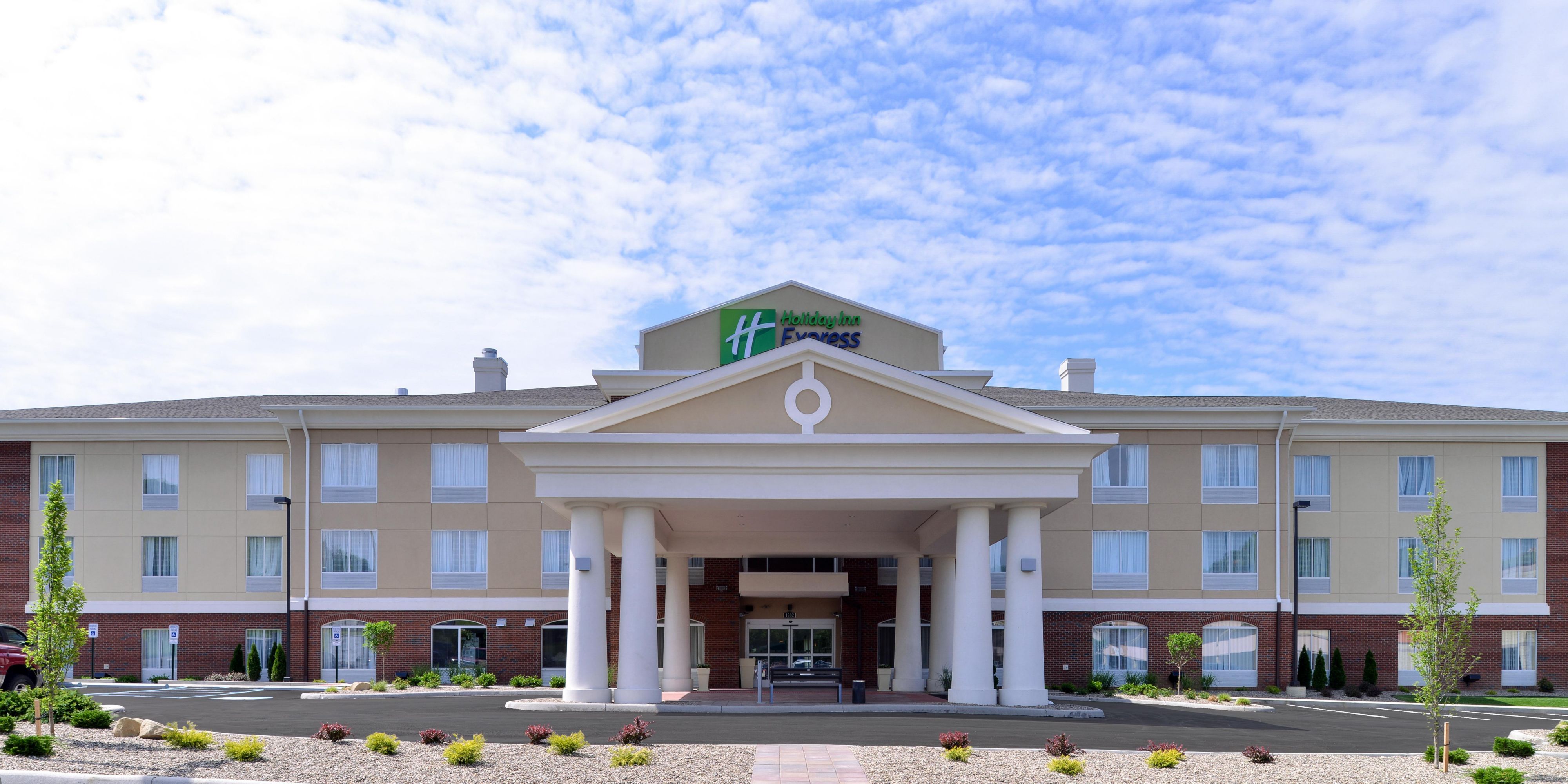 Holiday Inn Express & Suites New Martinsville