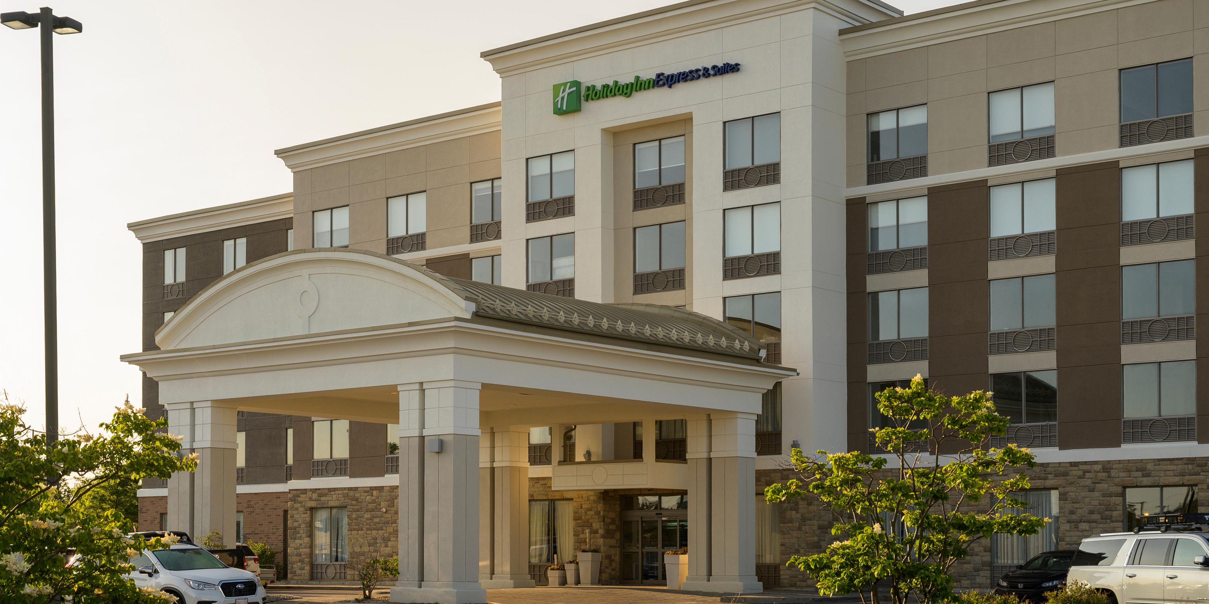 Holiday Inn Express & Suites North Bay