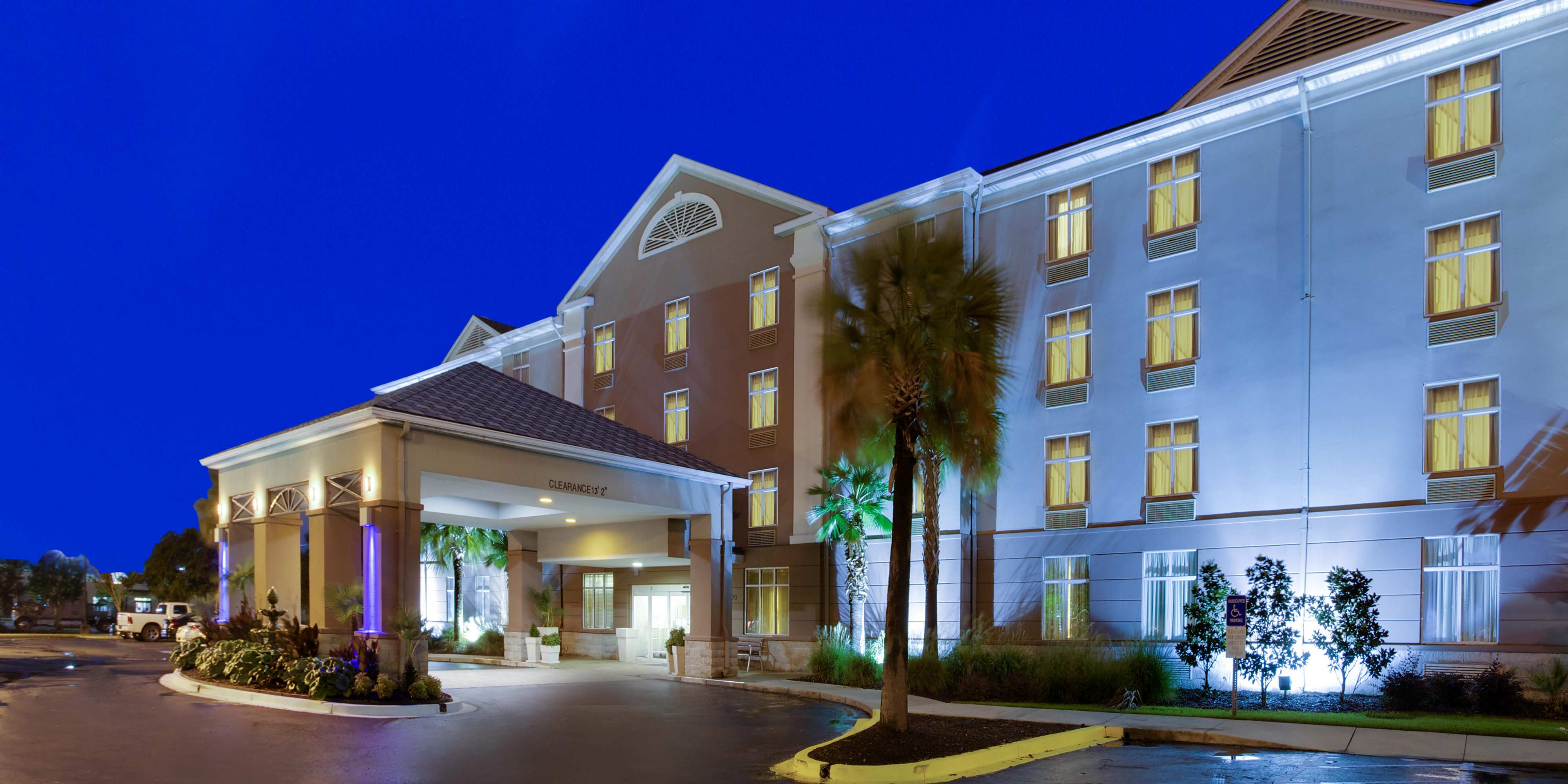 Accommodations, Charleston, SC Hotels