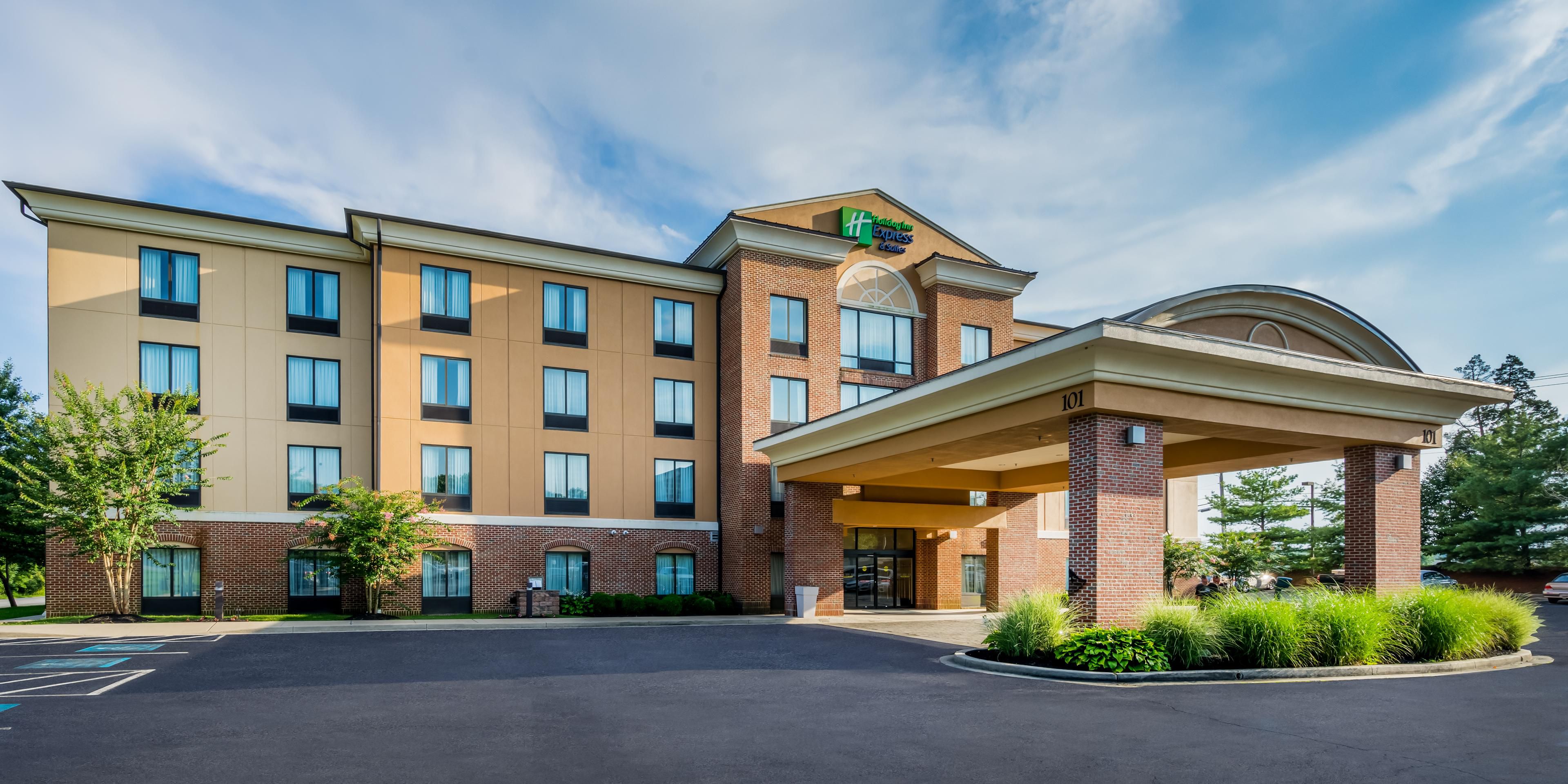 Holiday Inn Express & Suites North East