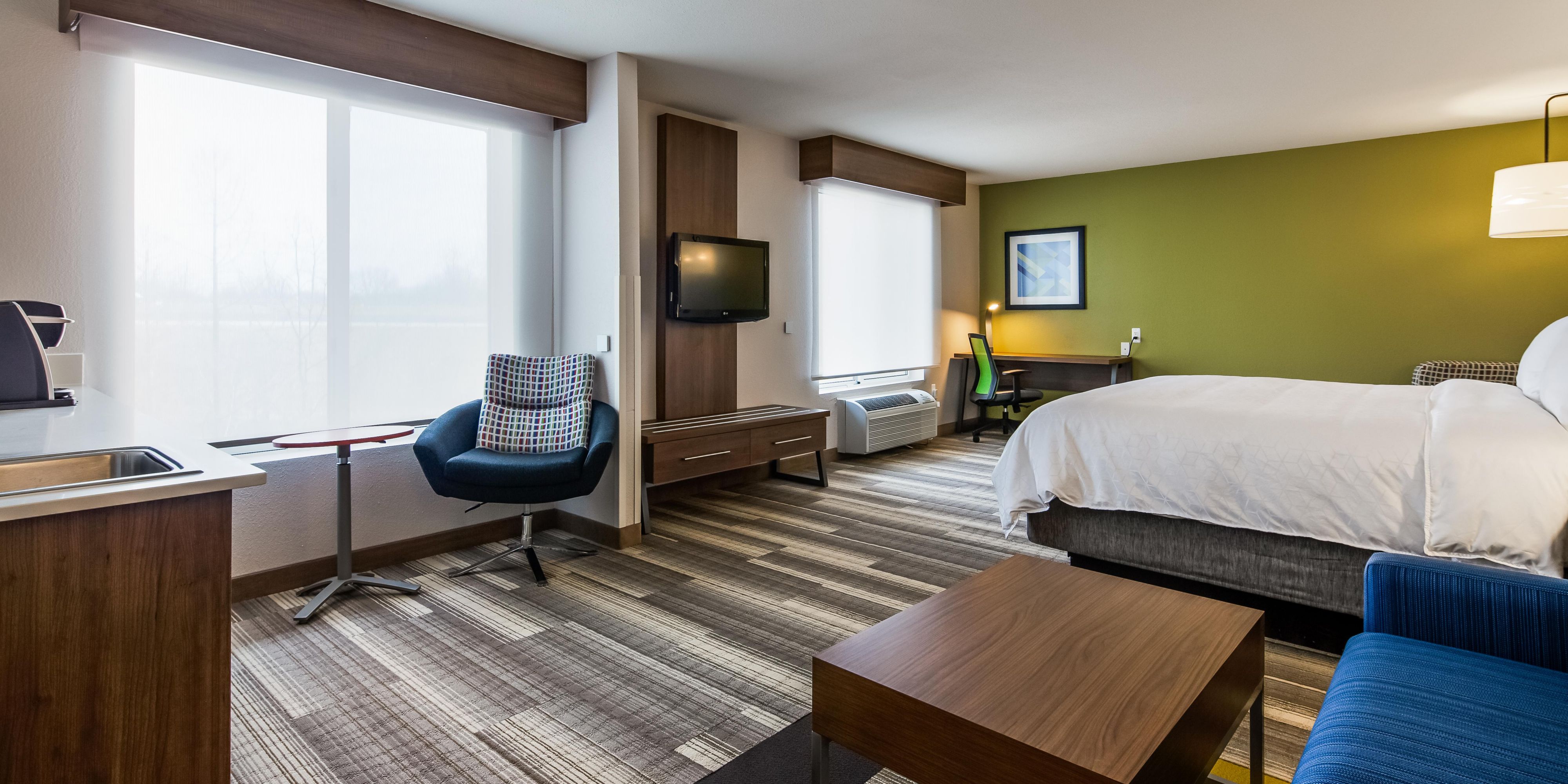 When visiting The Suburban Collection Showplace stay with us! We are just a five-mile drive from the venue.